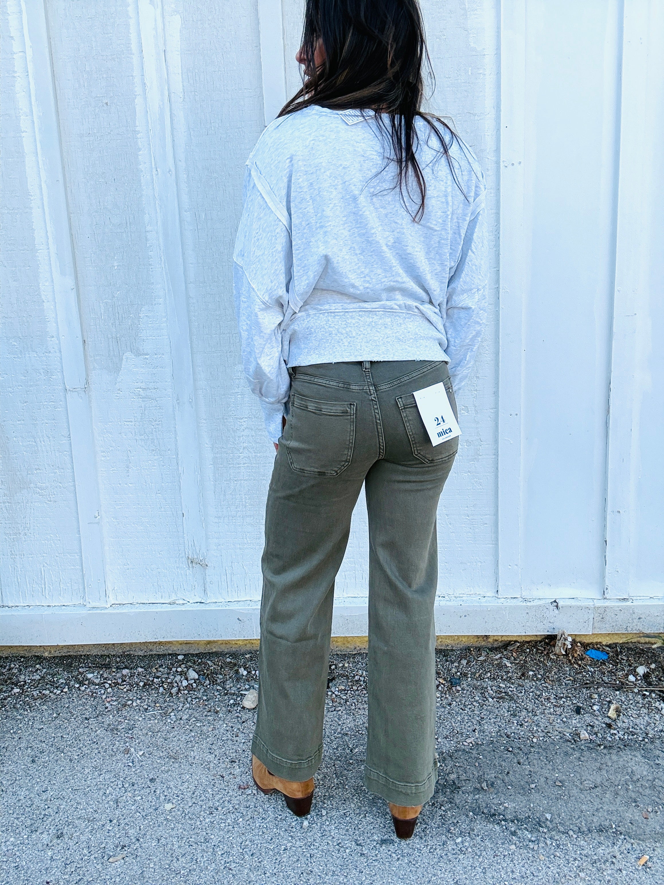 MICA HR Nandor WL Crop