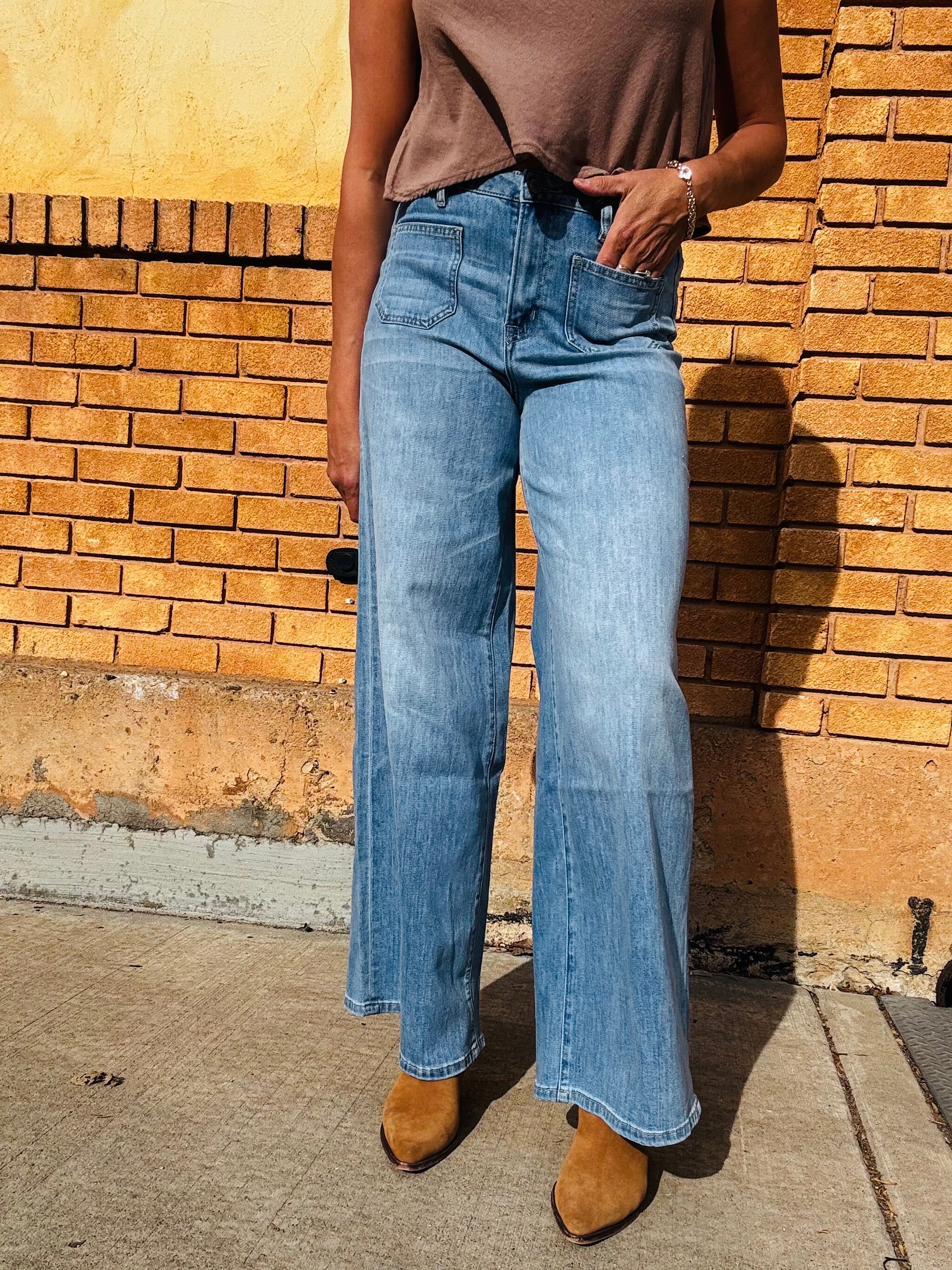 MICA HR Patch Pocket Wide