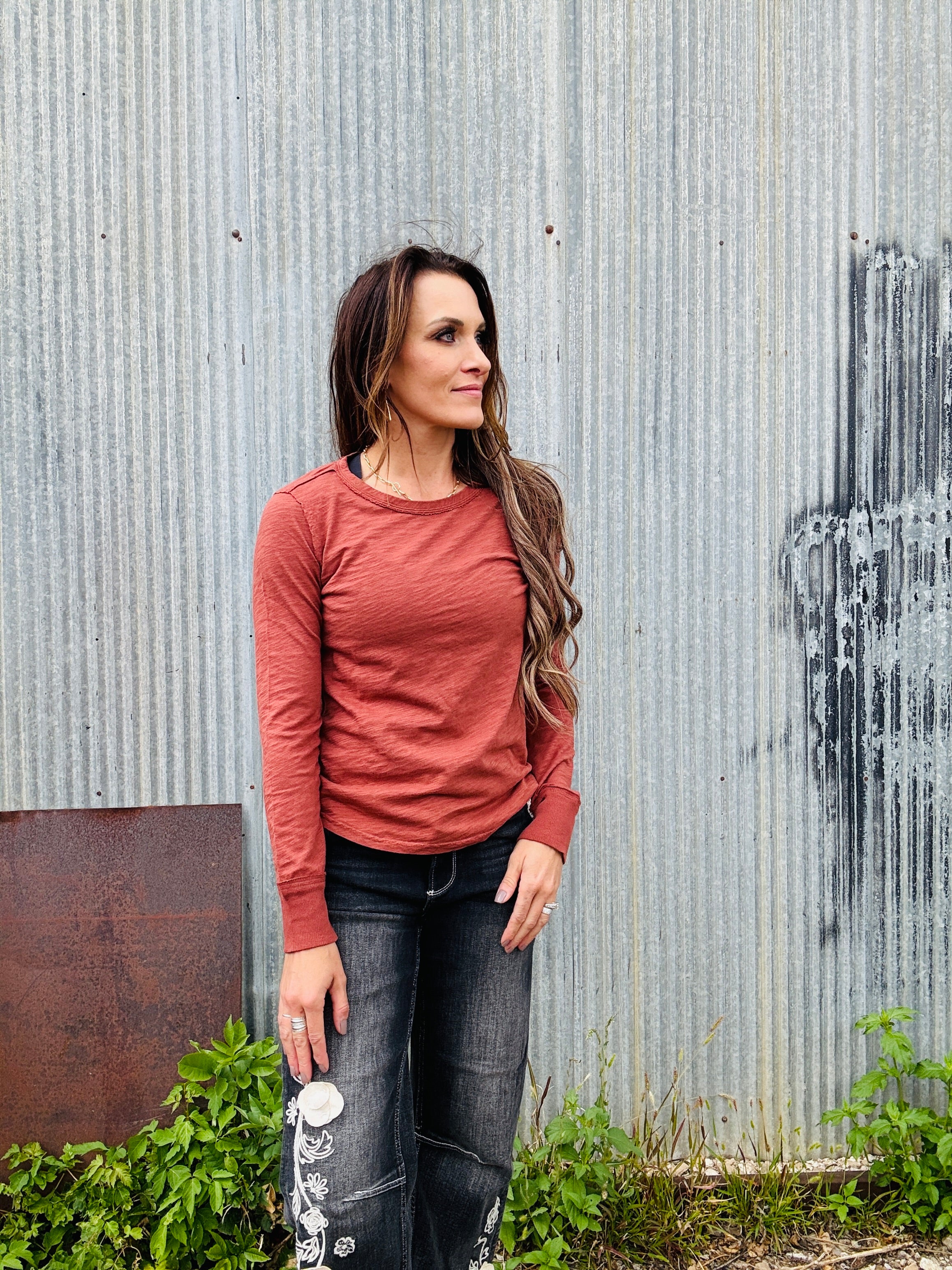 DYLAN LS Vintage Tee