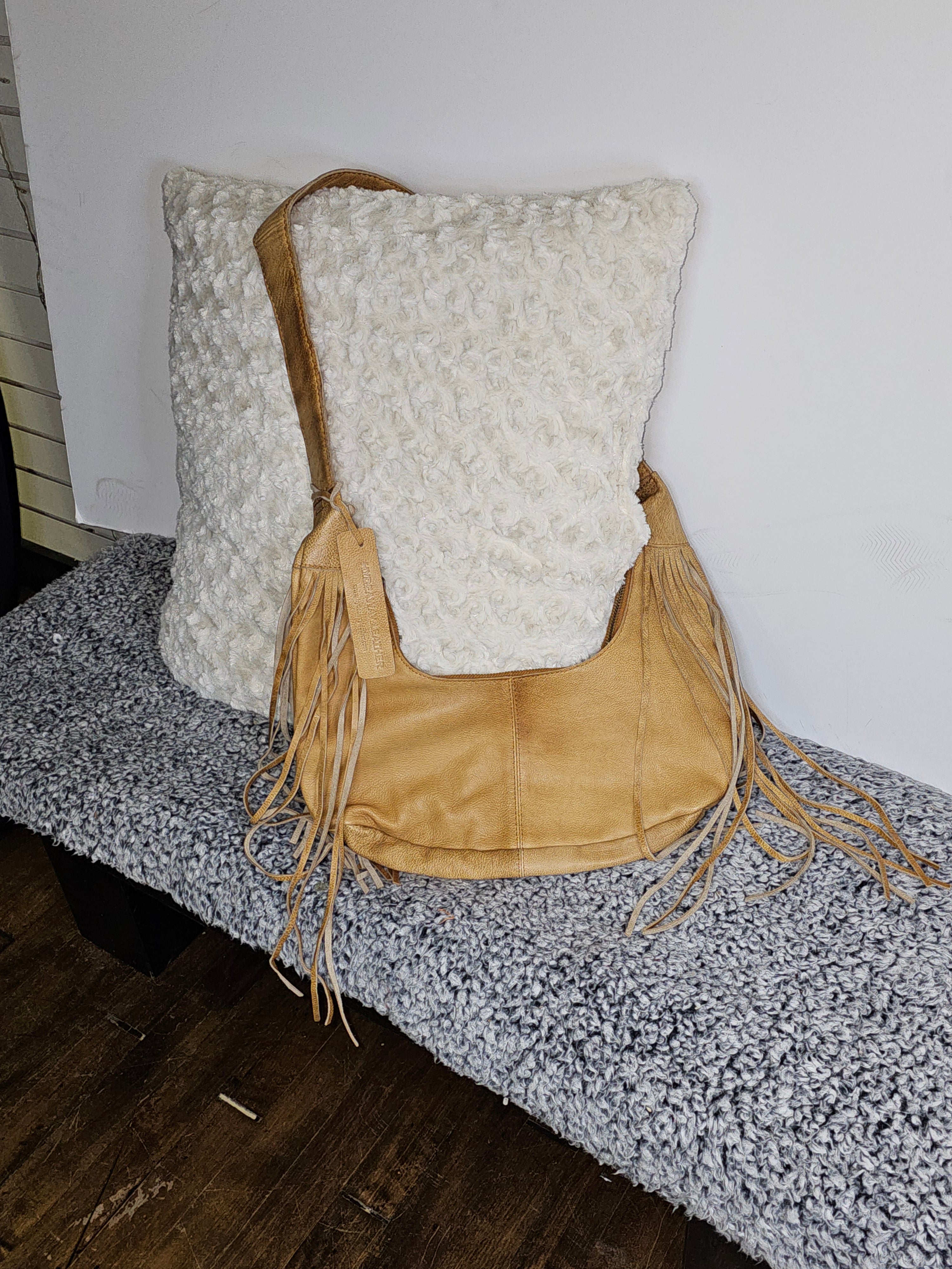 CUT N’ PASTE Saba Sling Bag