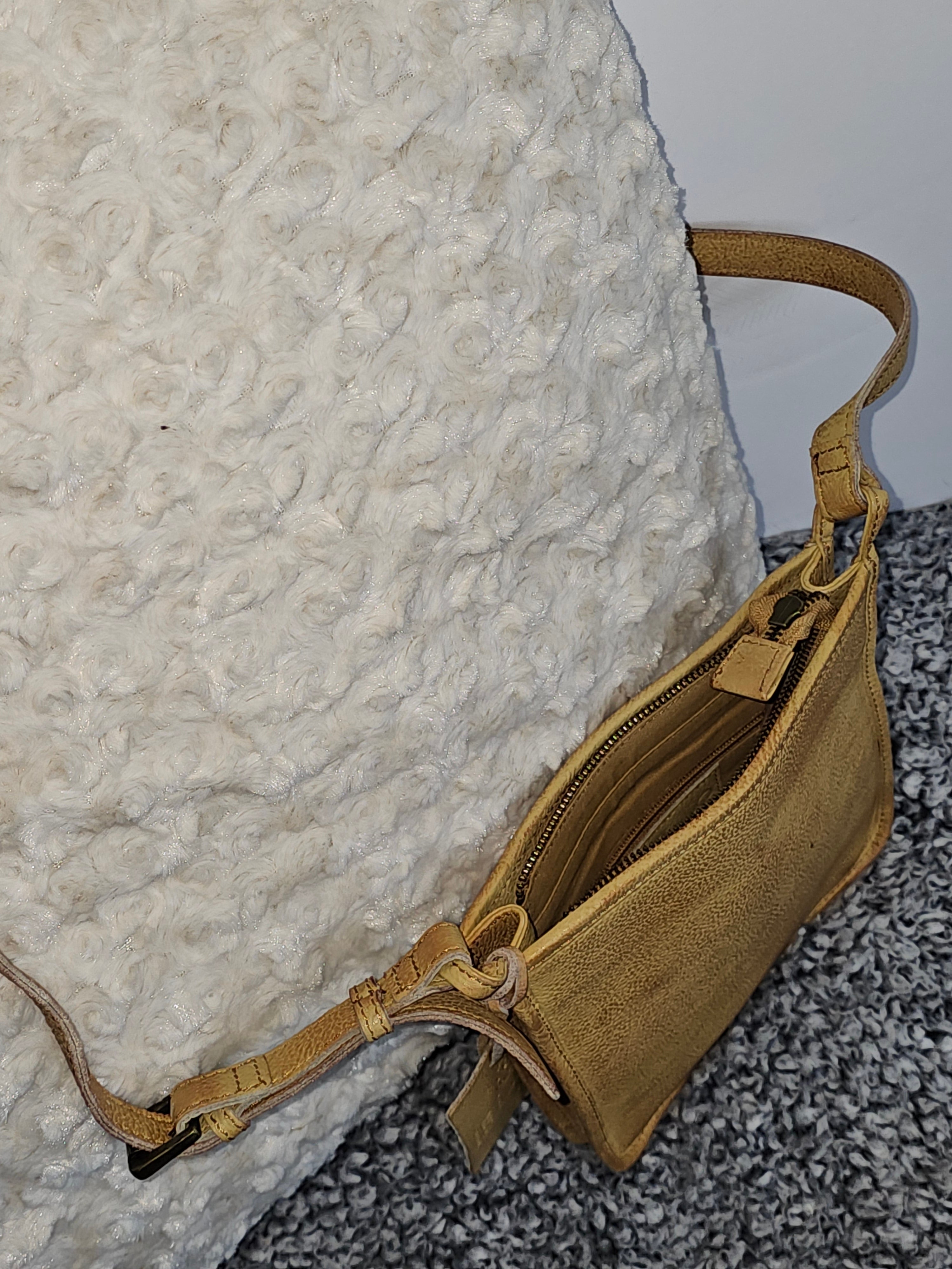 CUT N’ PASTE Haley Crossbody