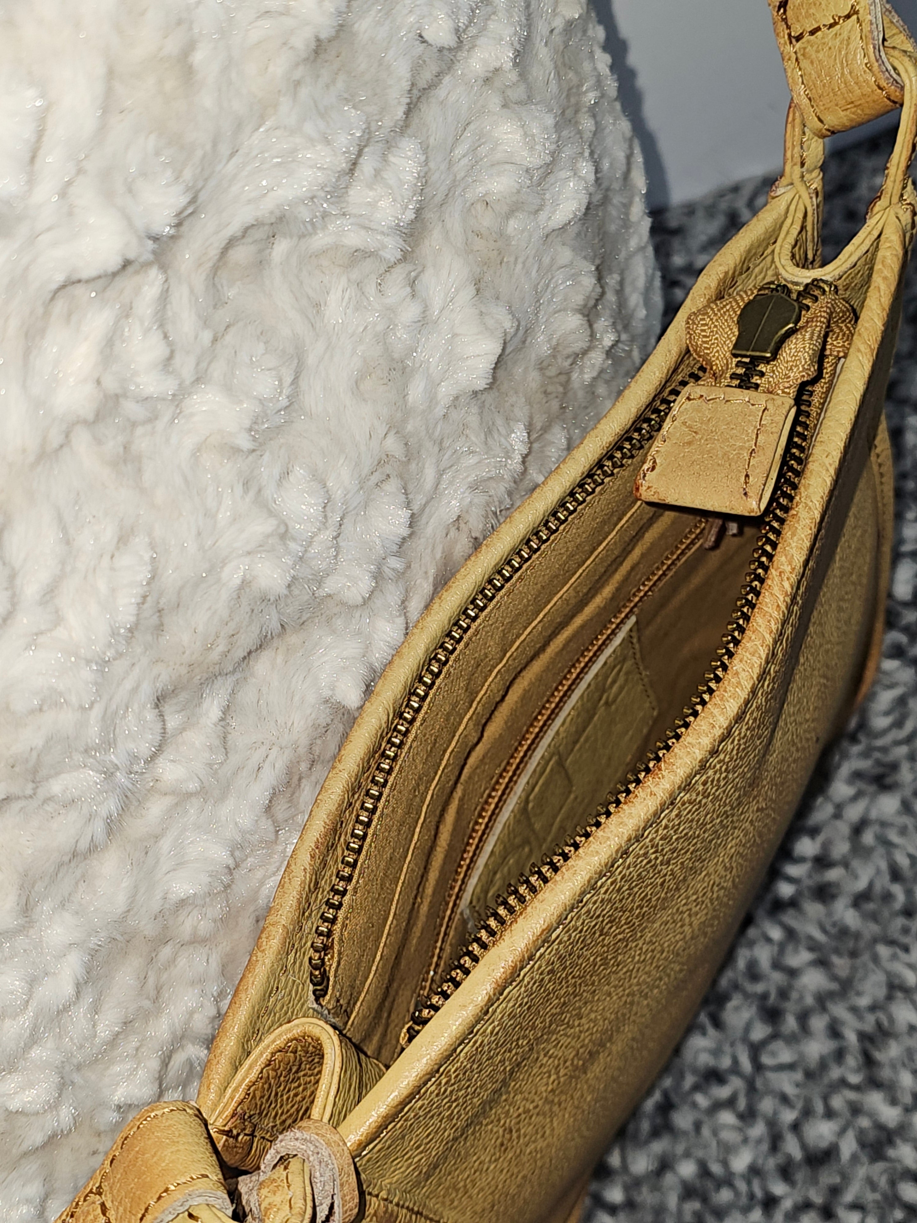 CUT N’ PASTE Haley Crossbody