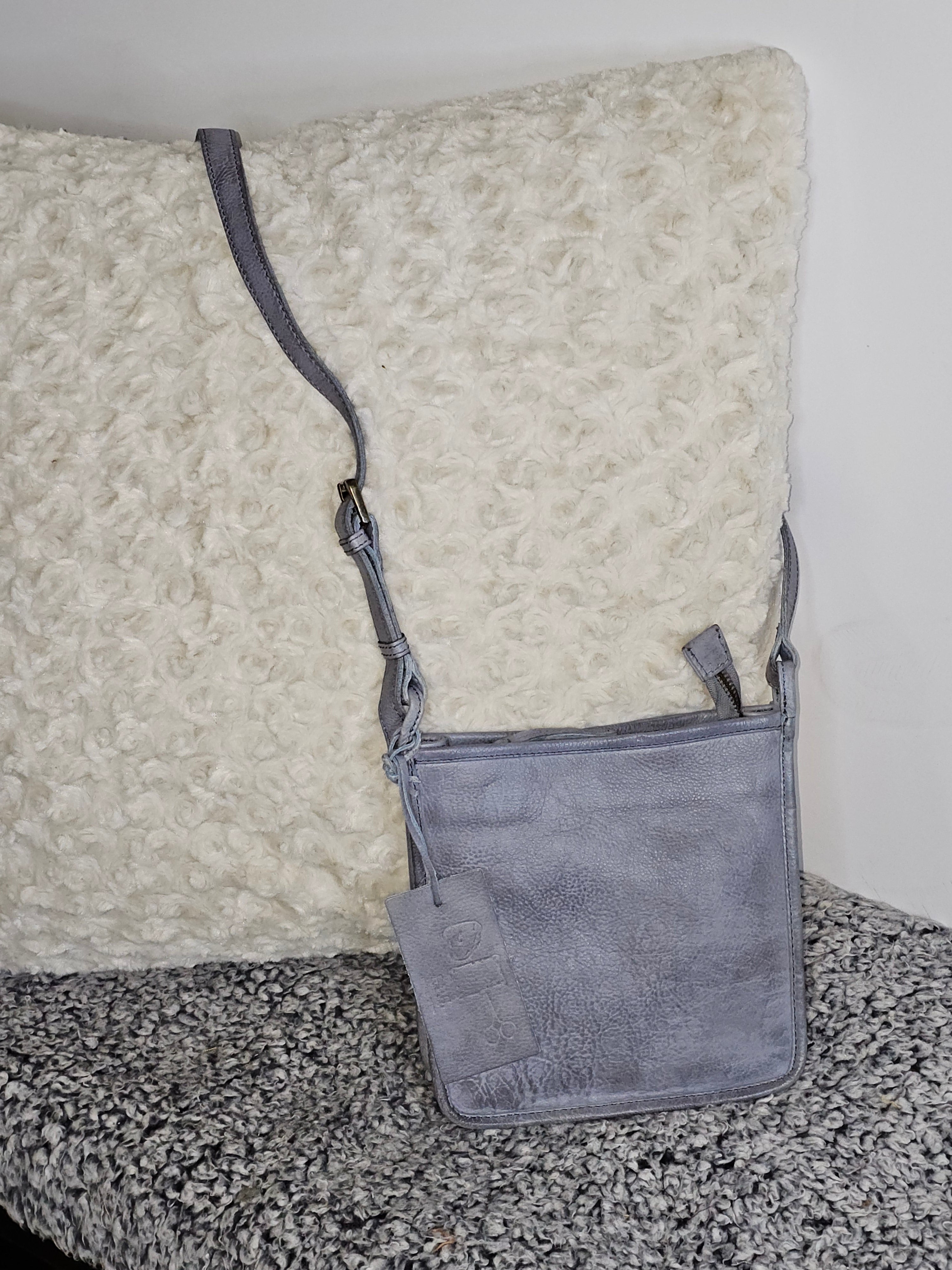 CUT N’ PASTE Haley Crossbody