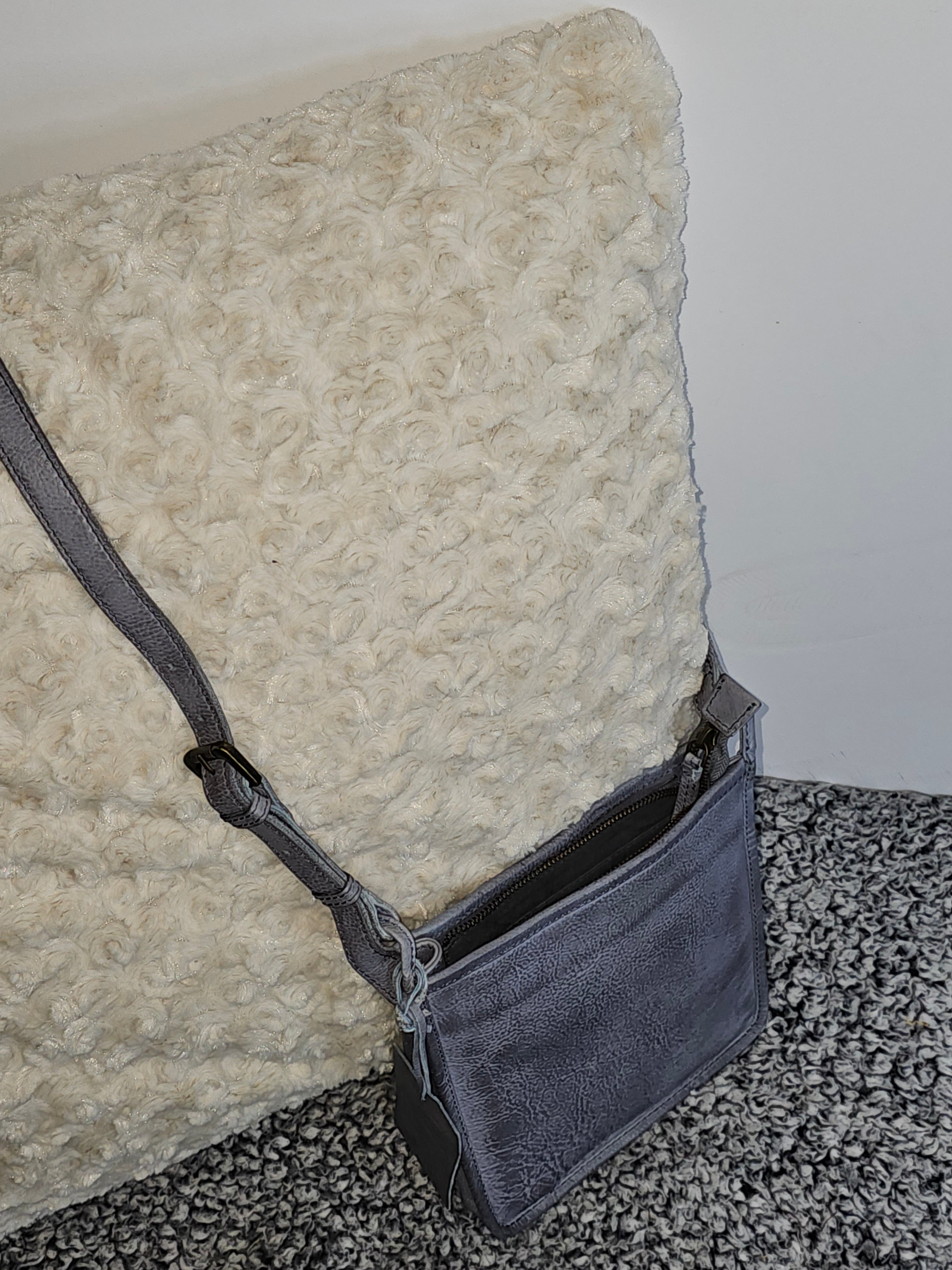 CUT N’ PASTE Haley Crossbody