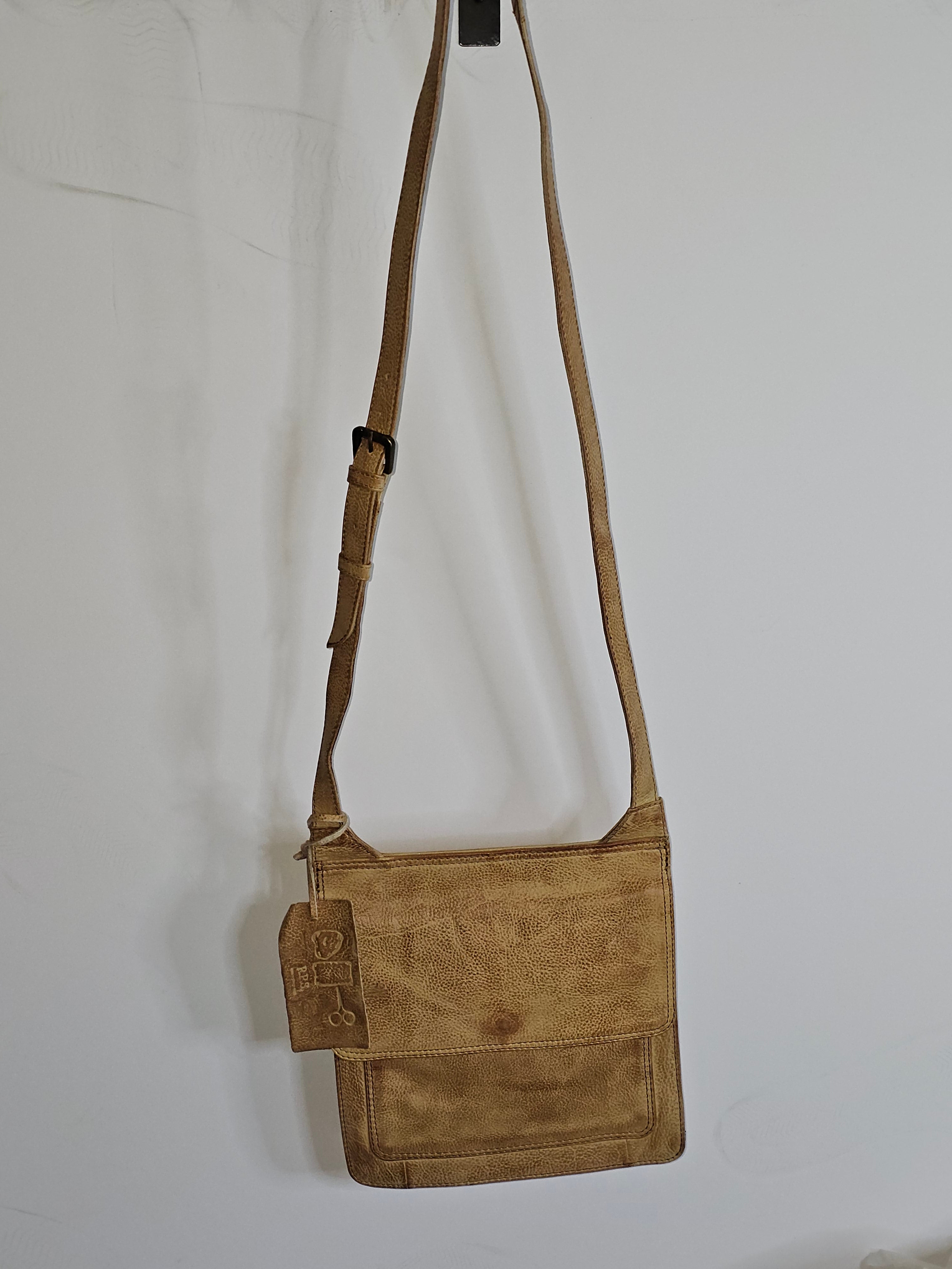 CUT N’ PASTE Southhampton Crossbody