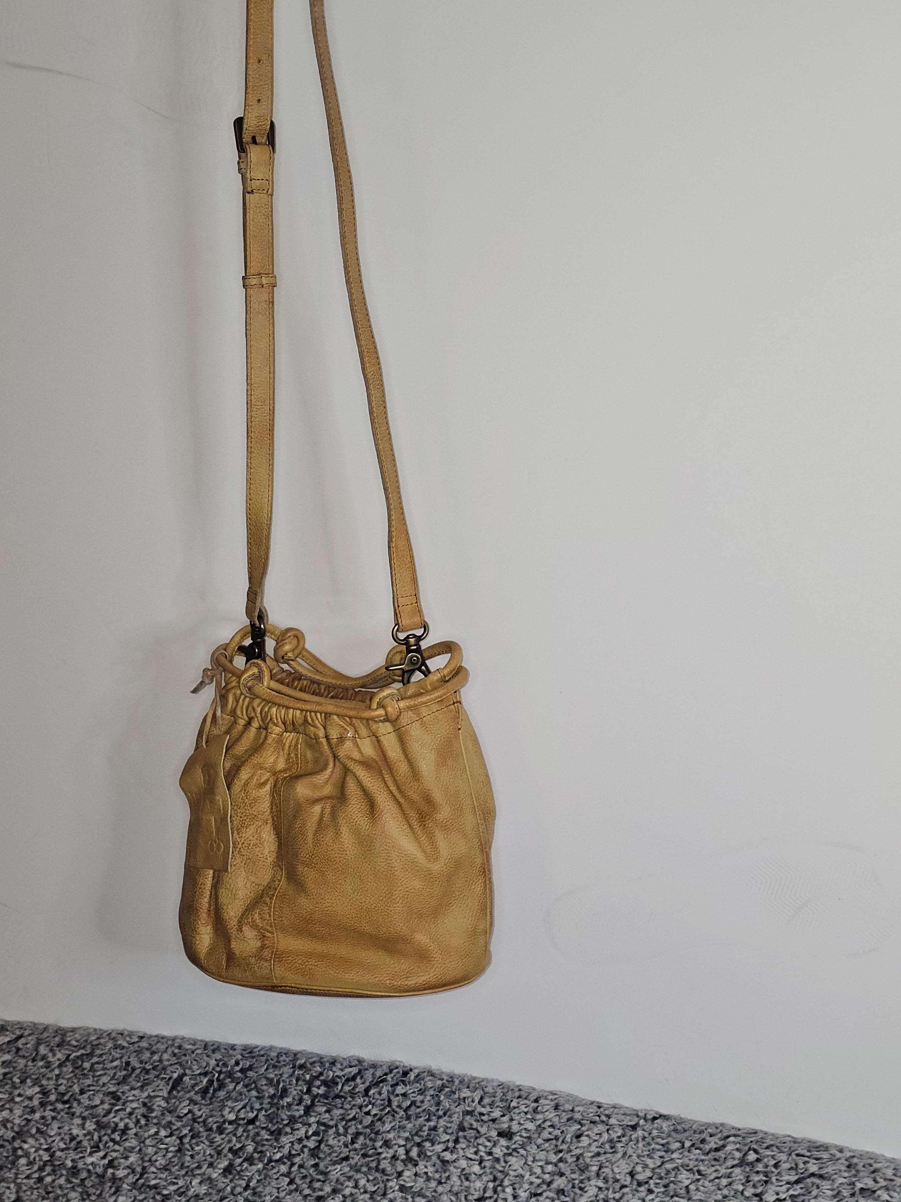 CUT N’ PASTE Maral Crossbody Bag