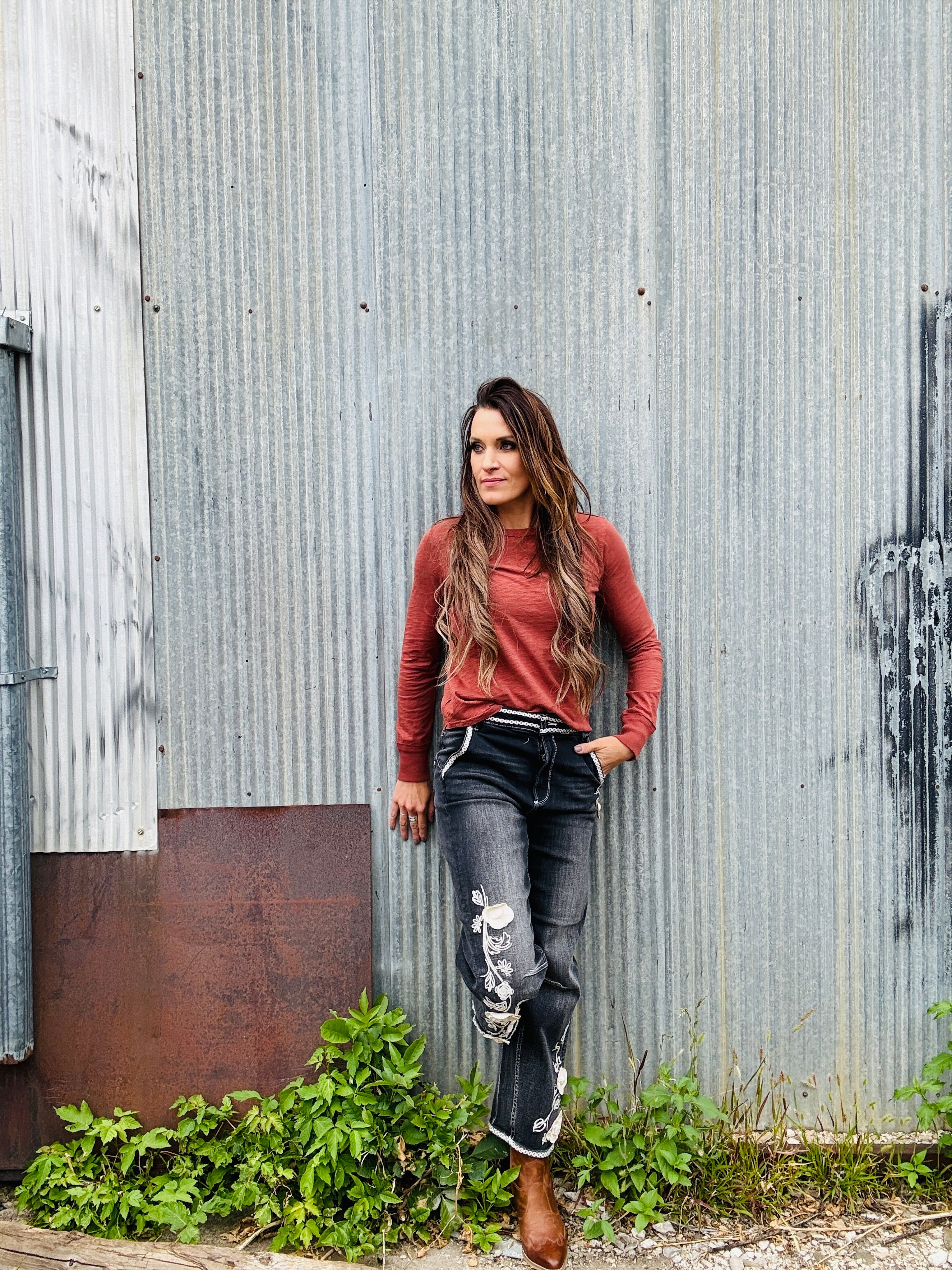 DRIFTWOOD Barbara x Ravishing Rosettes