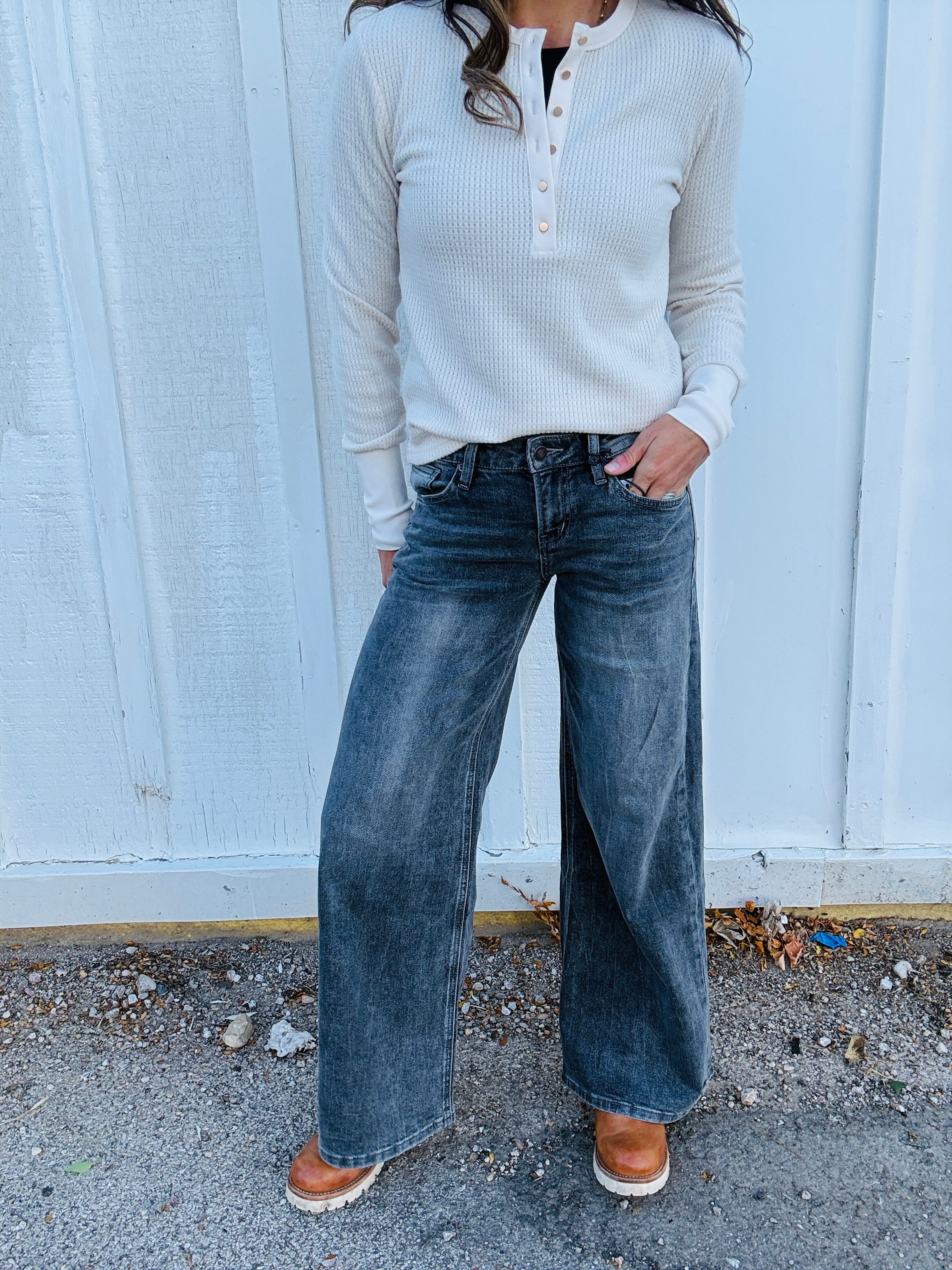 MICA LR Crease Gray WL Jean