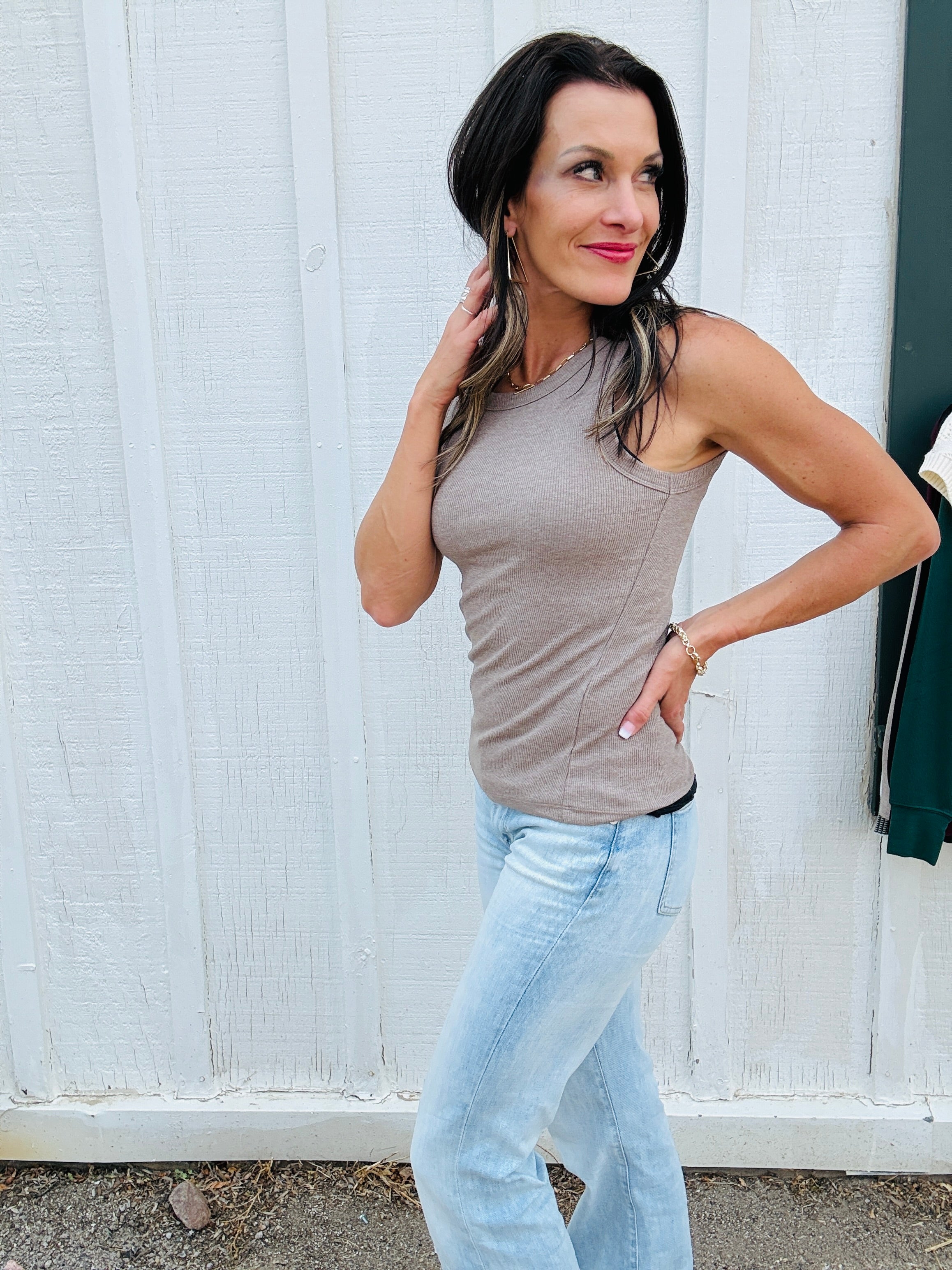 Thread & Supply Edlin Tank