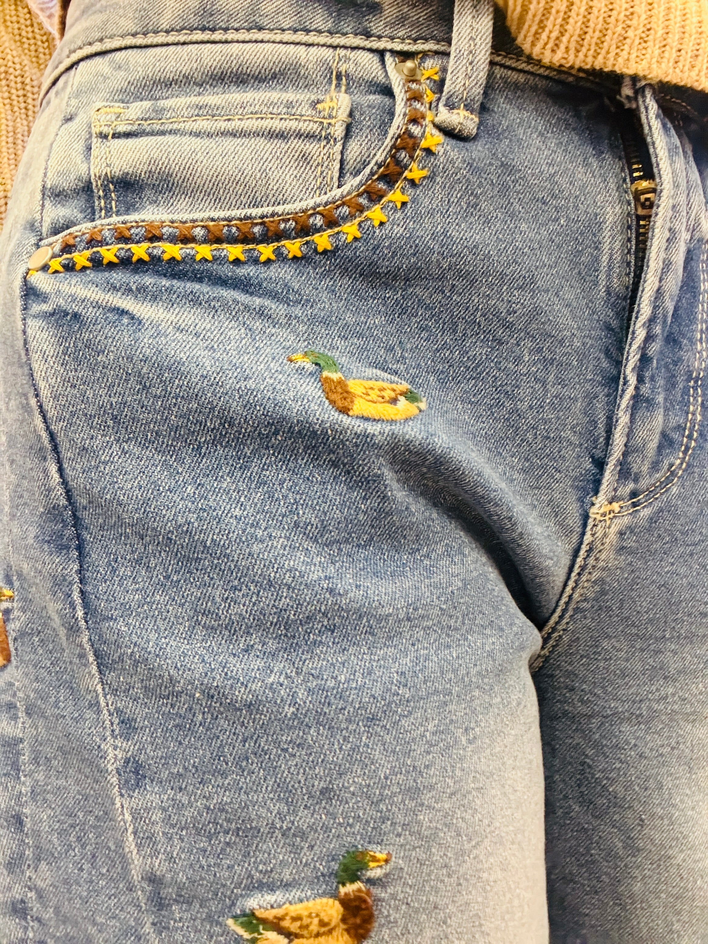 DW Elaine x Duckin Around