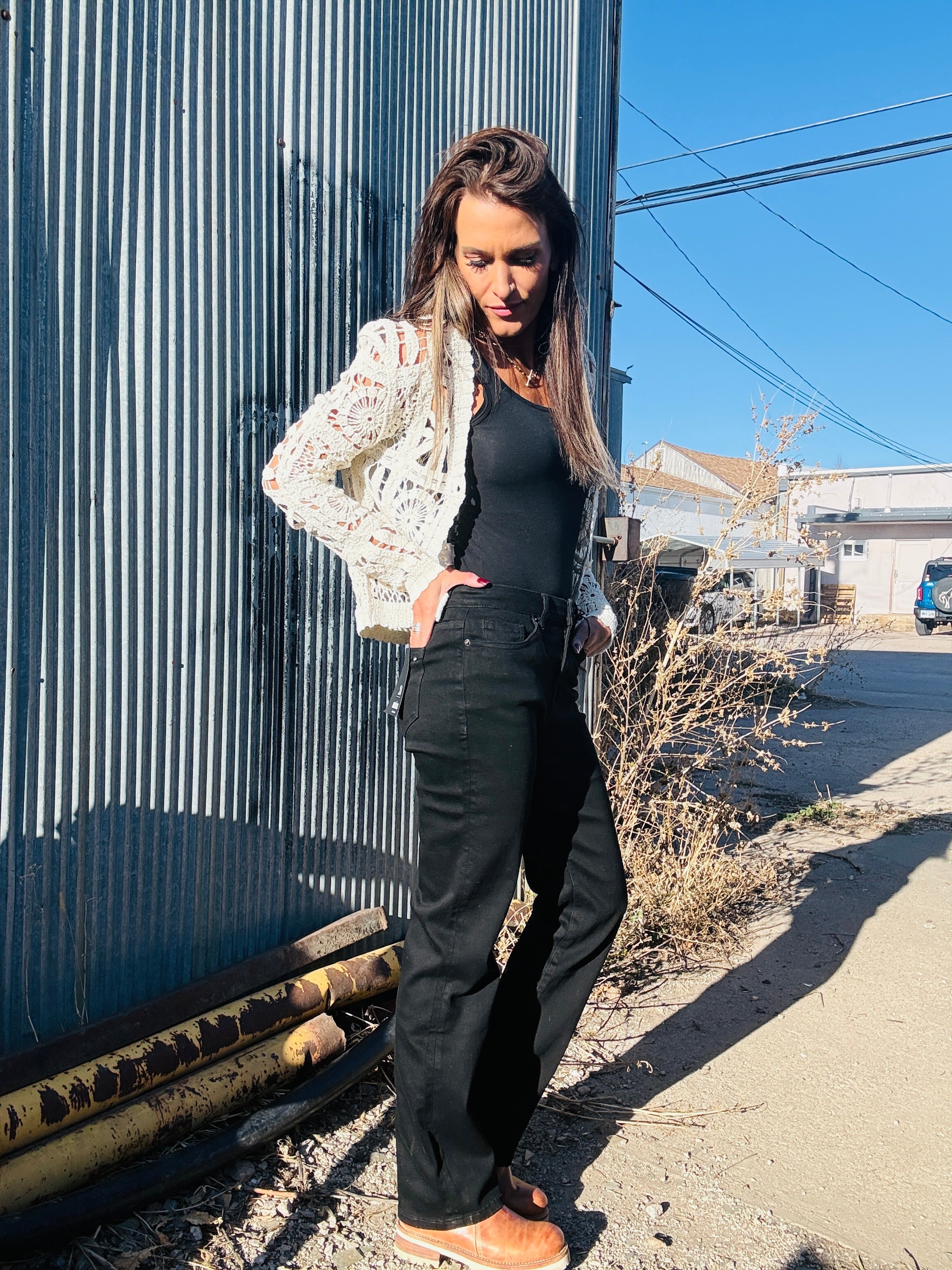 MICA HR Straight Smoky Black