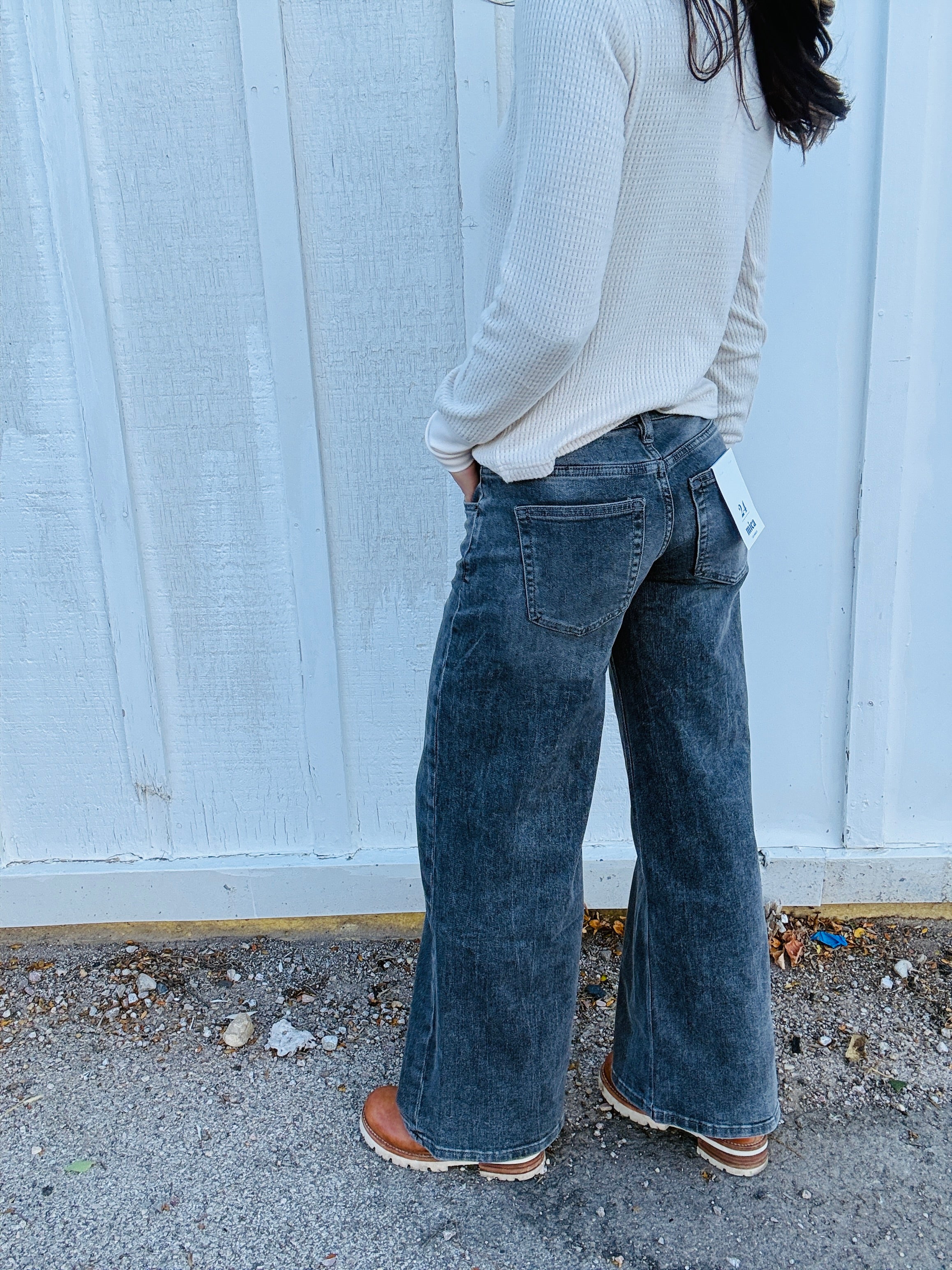 MICA LR Crease Gray WL Jean