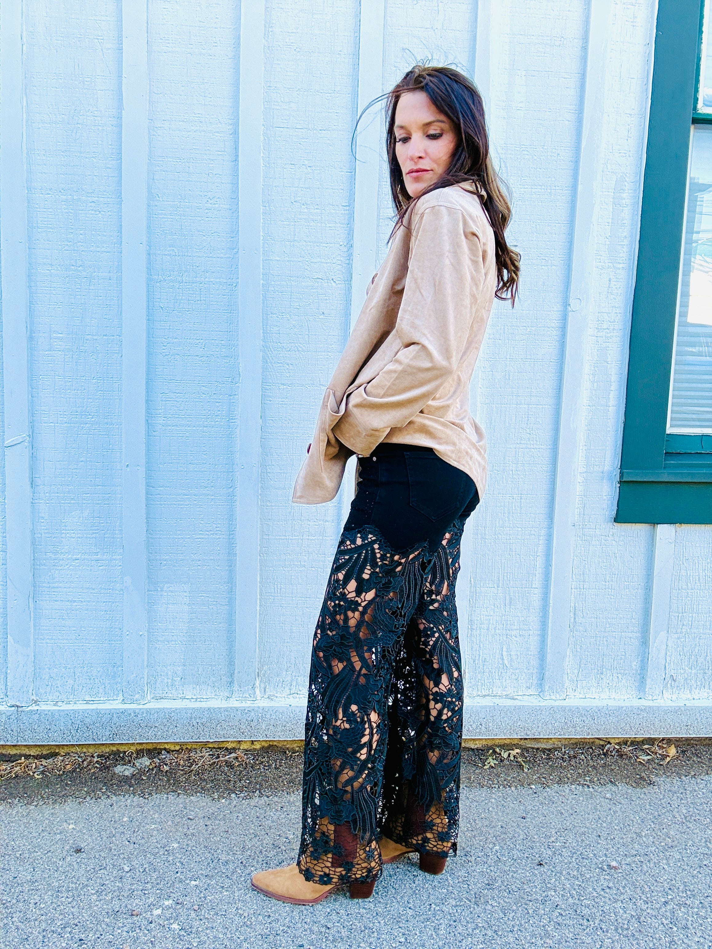 Cutout HR WL Fav Black Jeans