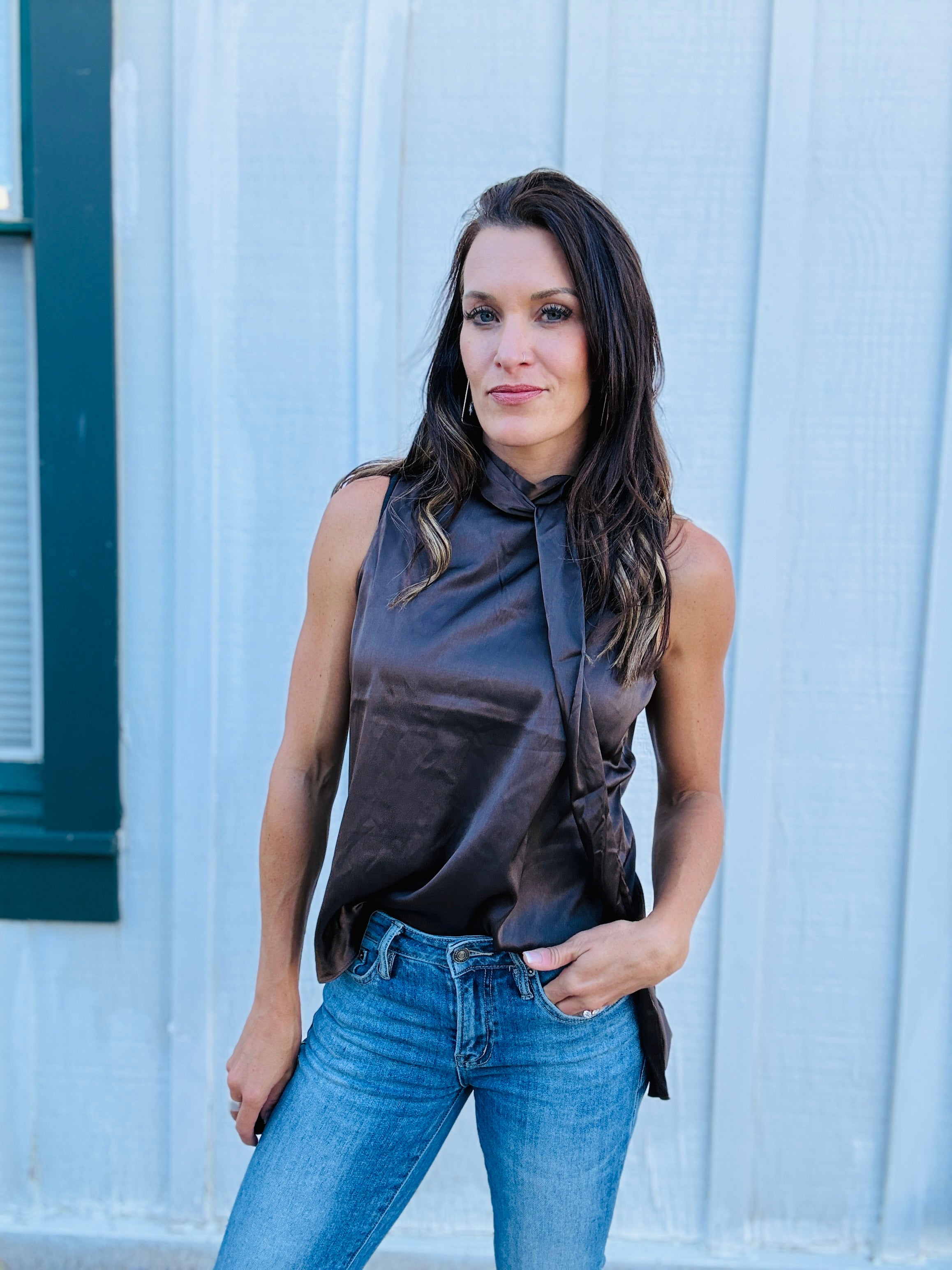 Tie Neck Sleeveless Top