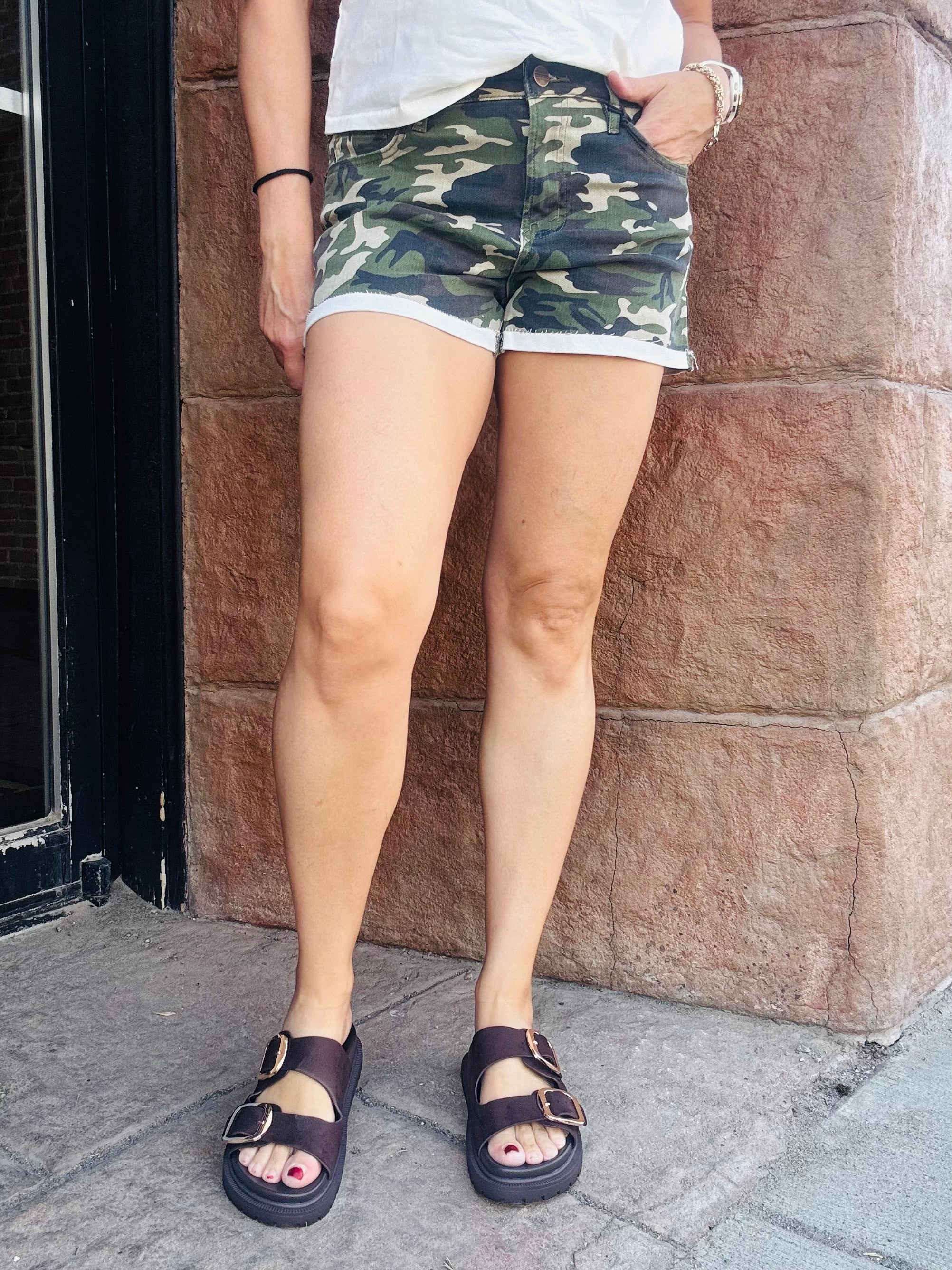 MICA HR Camo Short