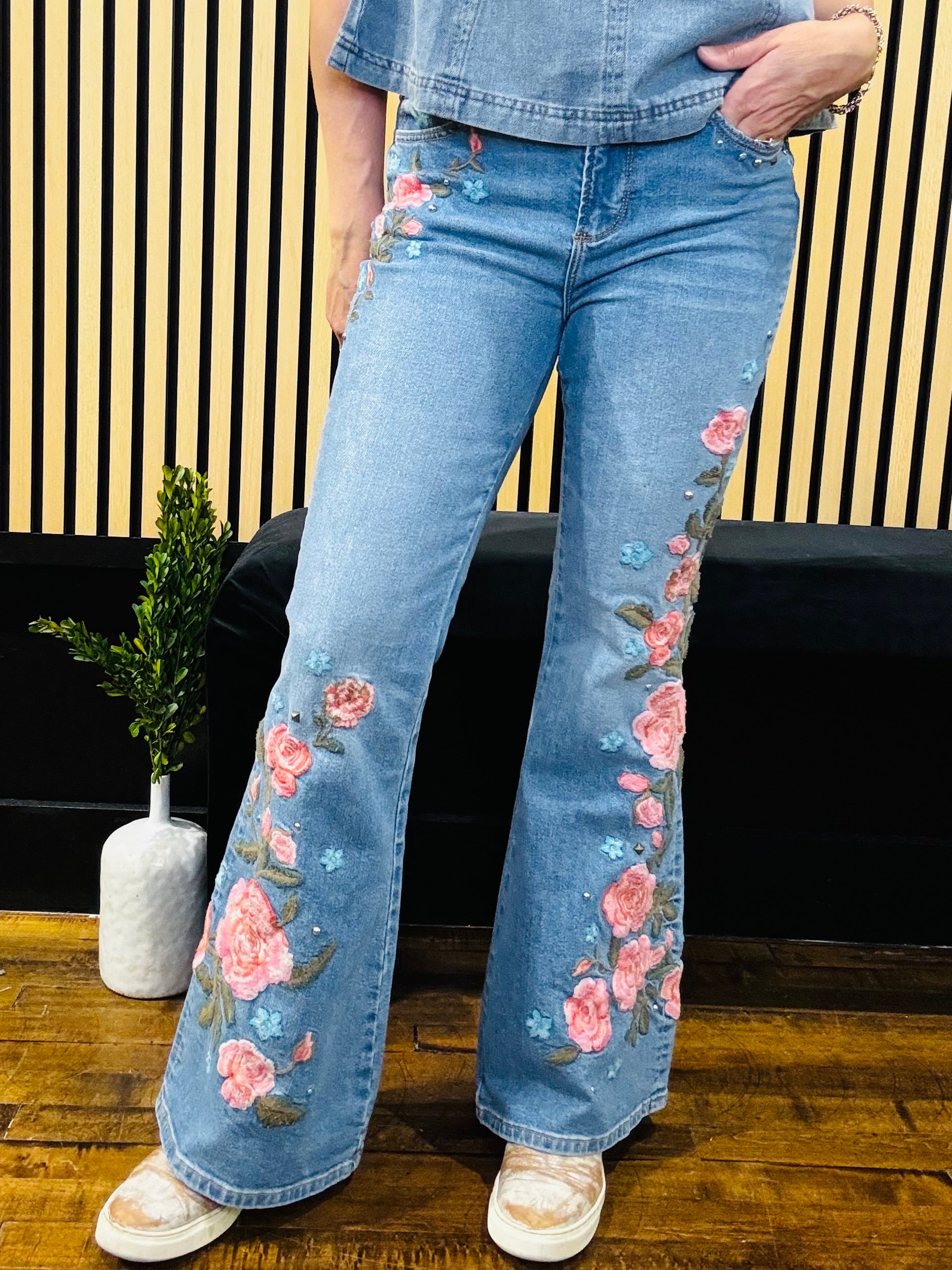 Driftwood Farrah x Floral Festival