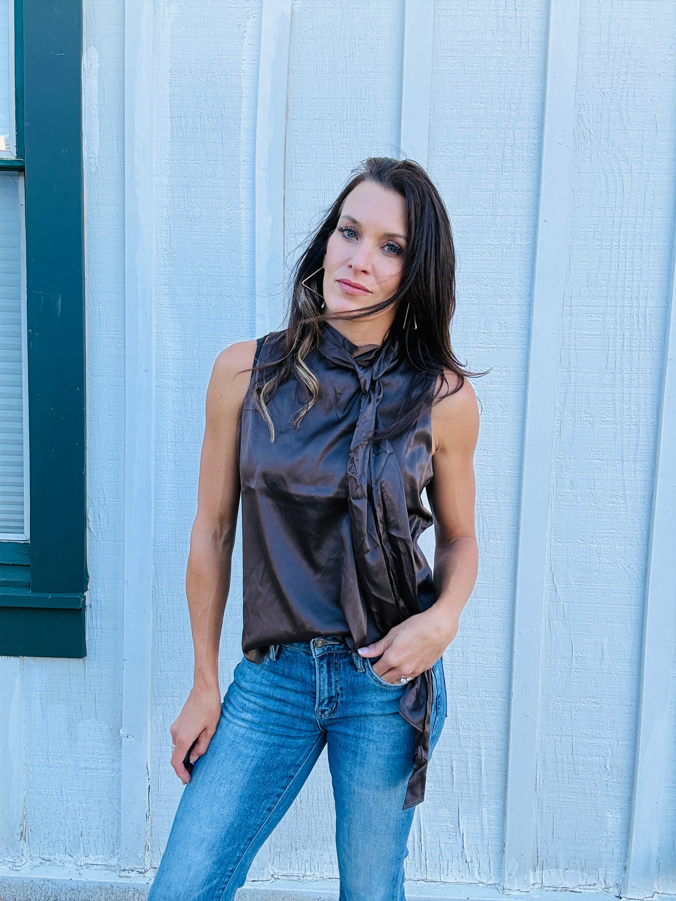 Tie Neck Sleeveless Top