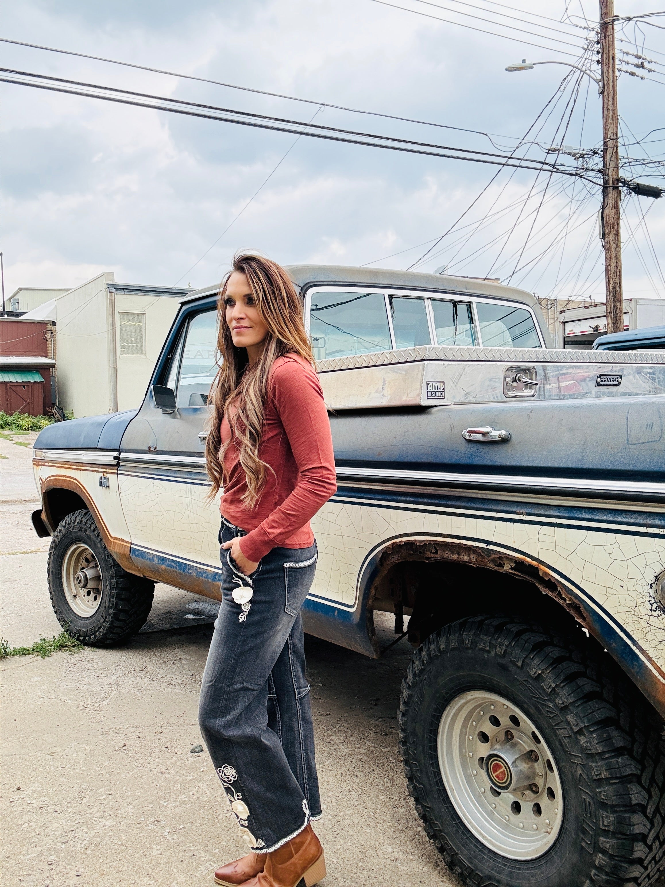 DRIFTWOOD Barbara x Ravishing Rosettes