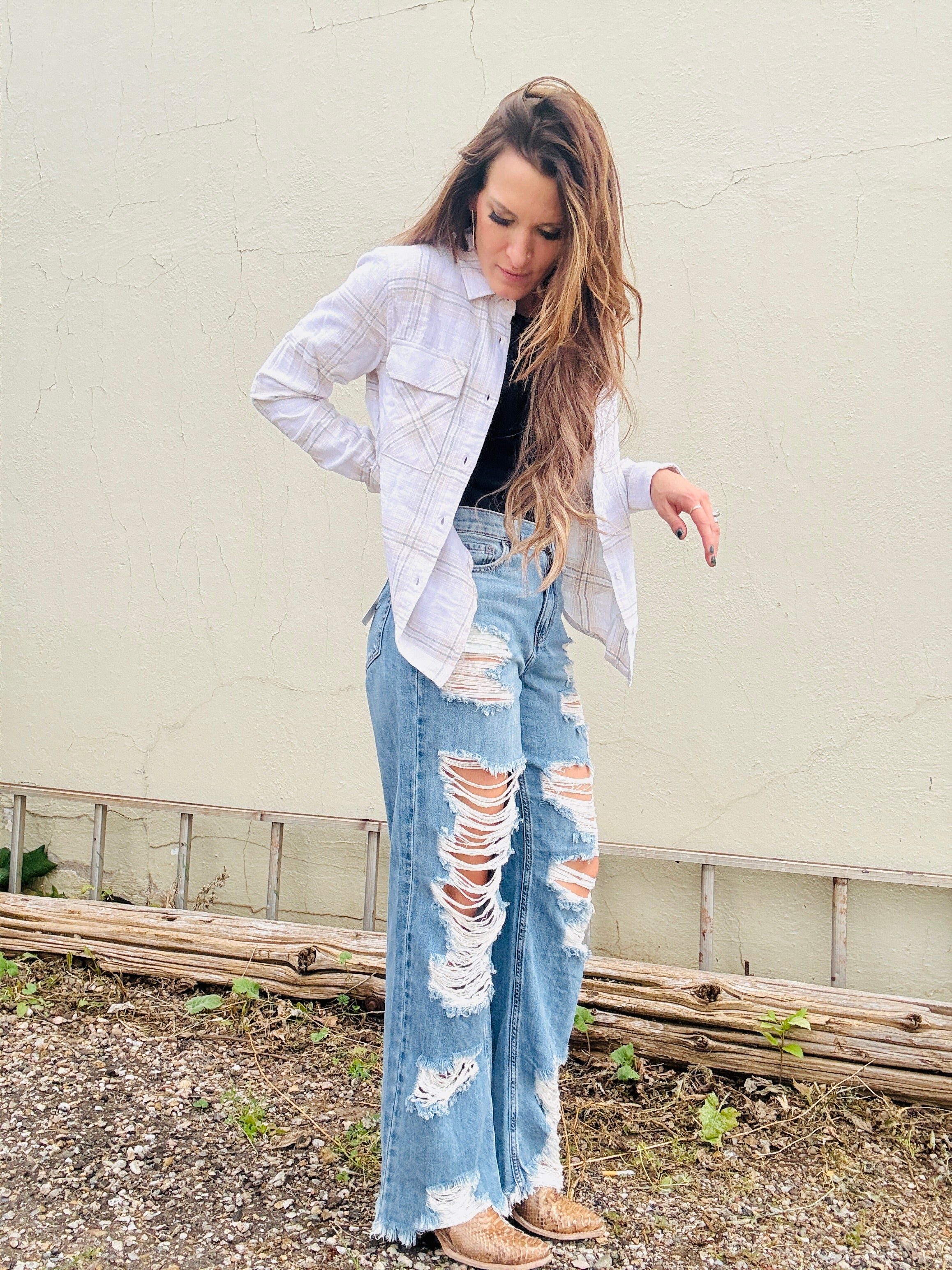 HR Wide Leg Super Distressed Jean