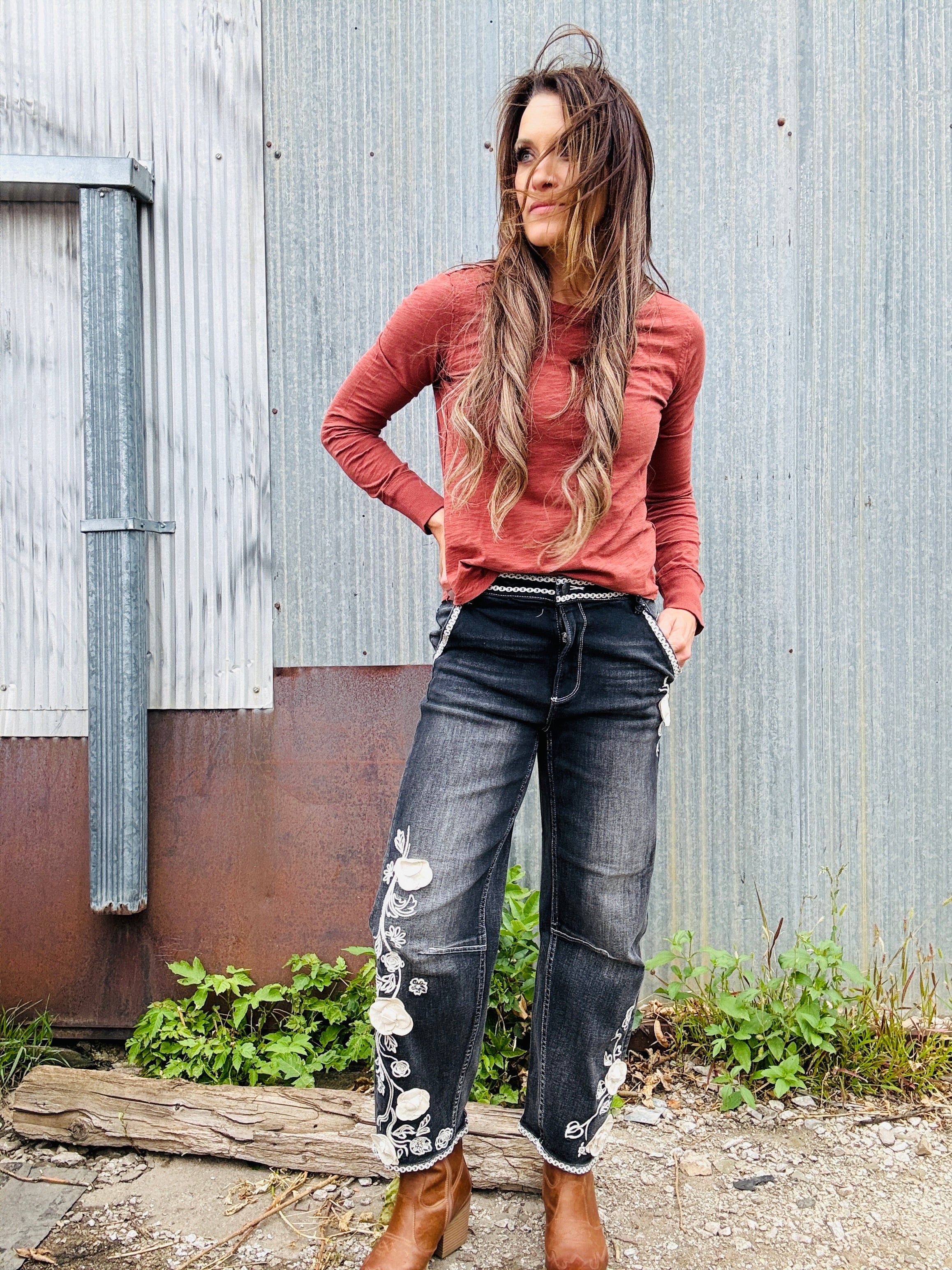 DRIFTWOOD Barbara x Ravishing Rosettes