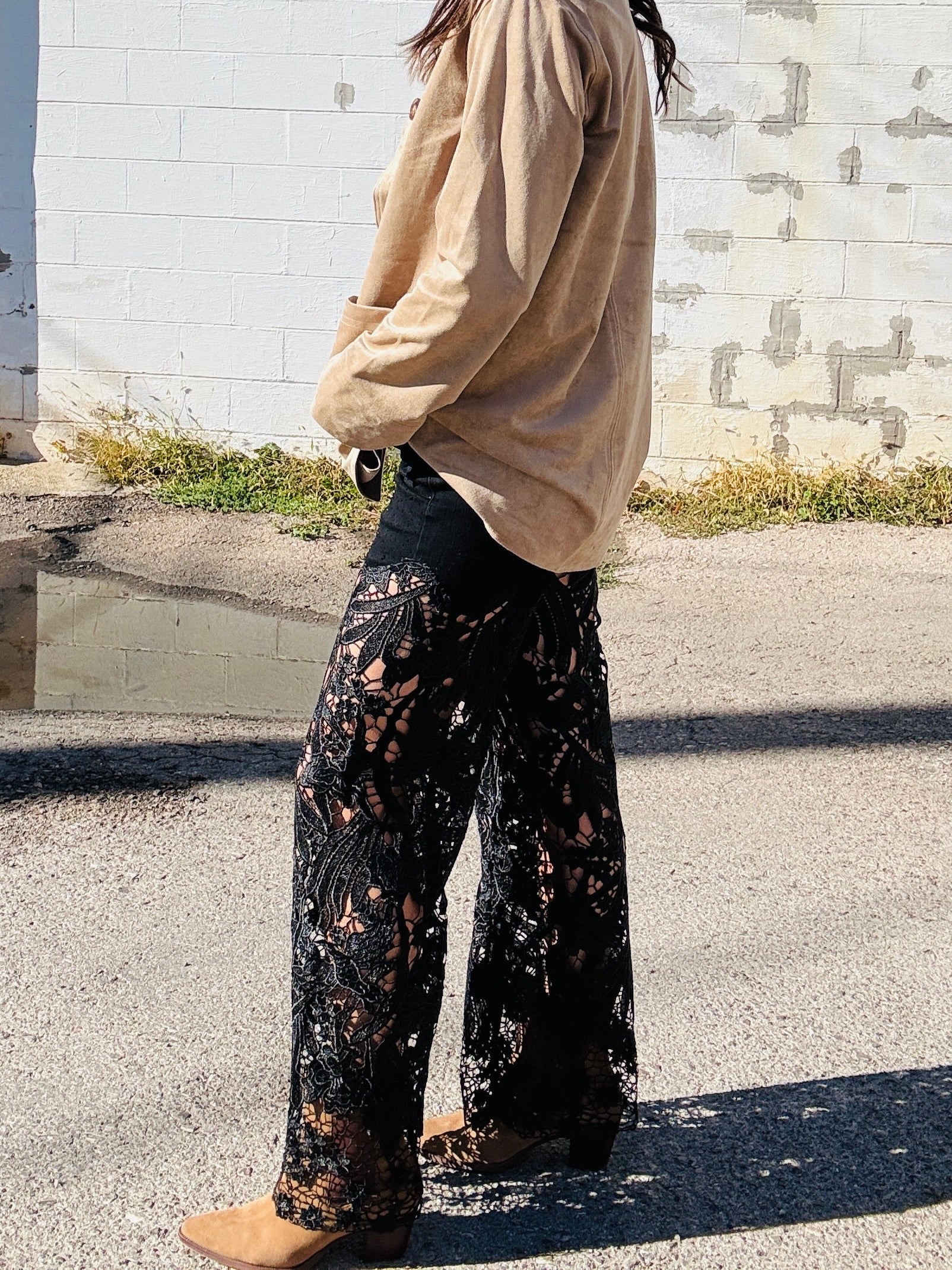Cutout HR WL Fav Black Jeans