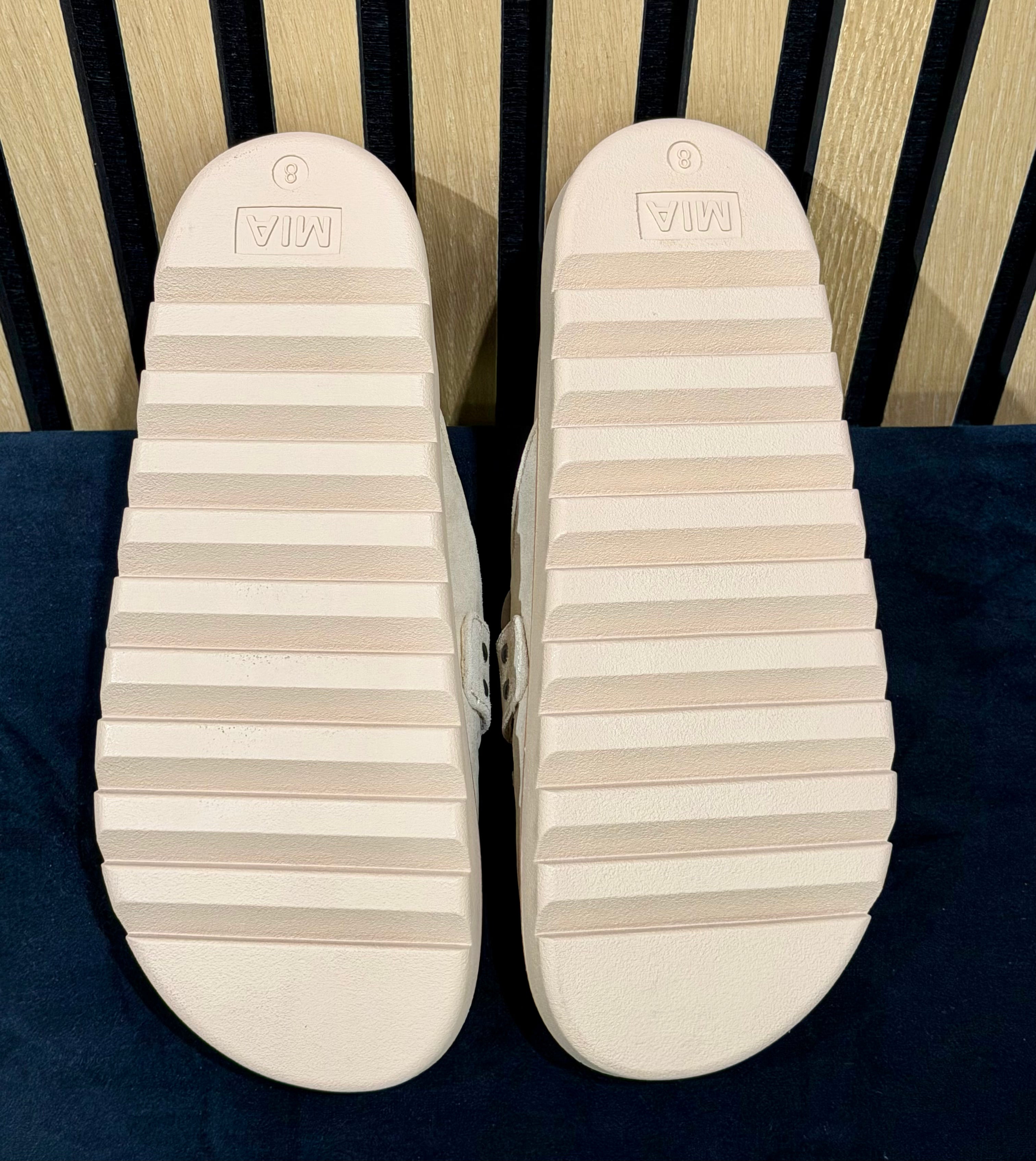 Mia Zaina Slip-On