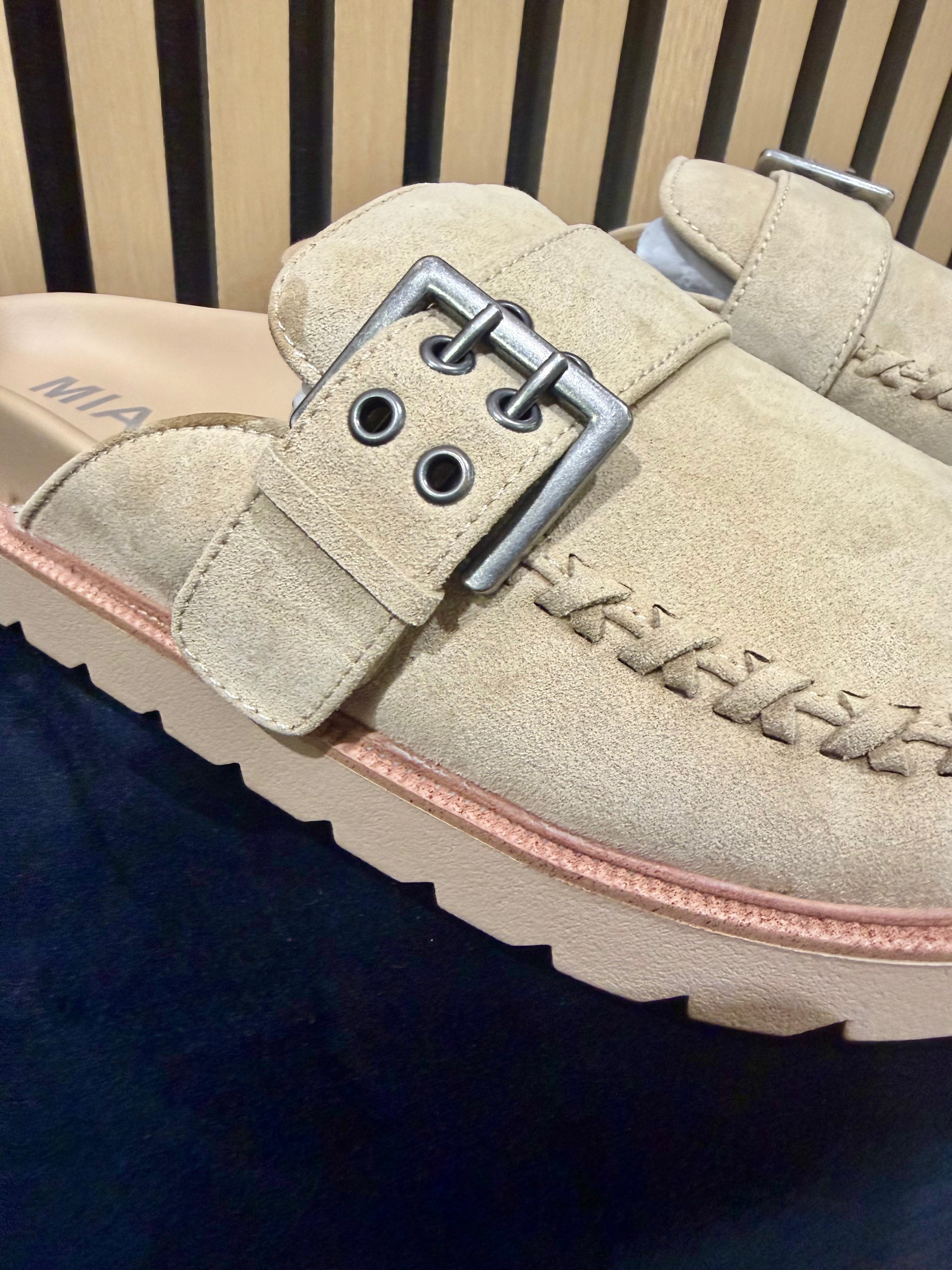 Mia Zaina Slip-On