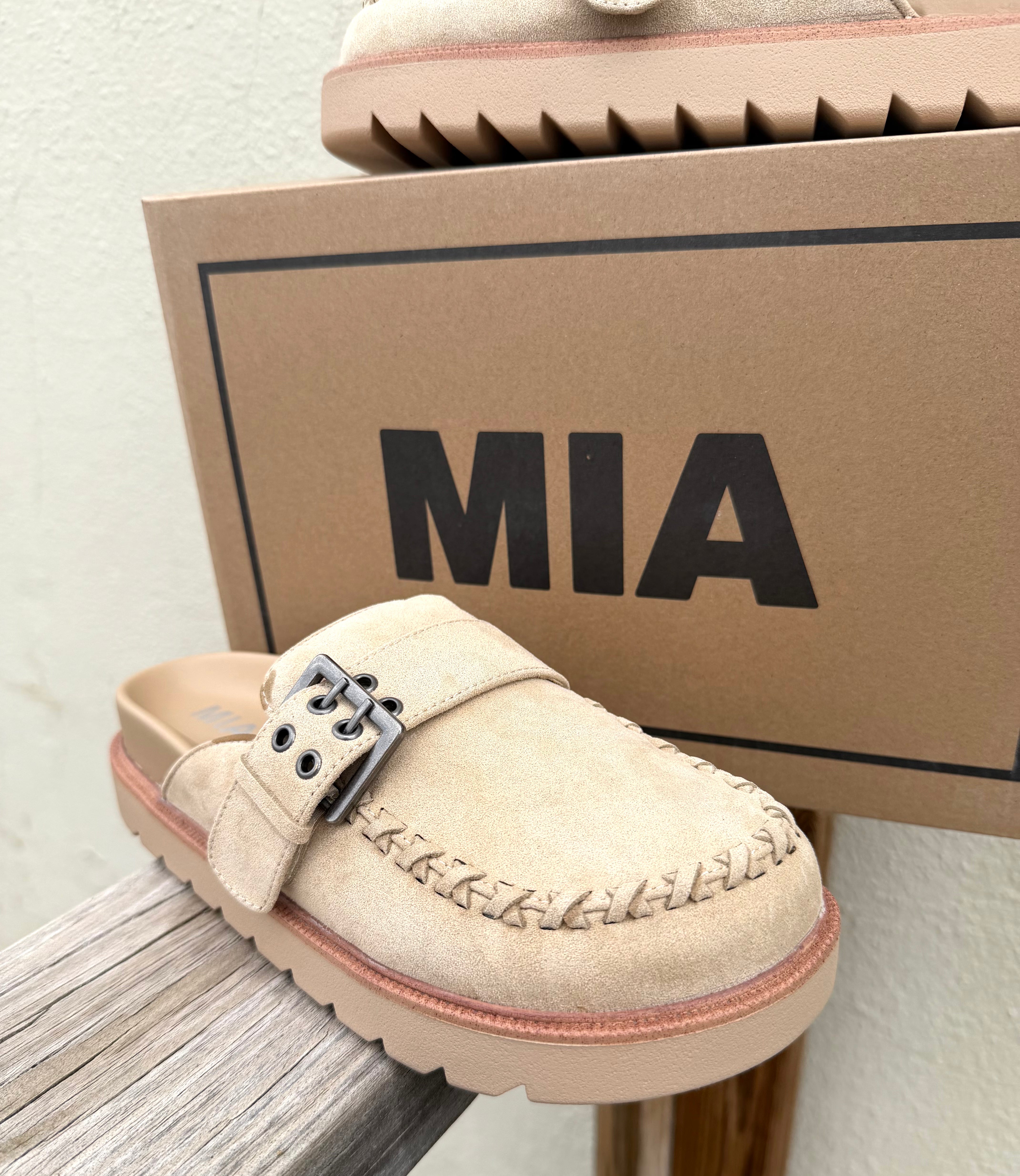 Mia Zaina Slip-On