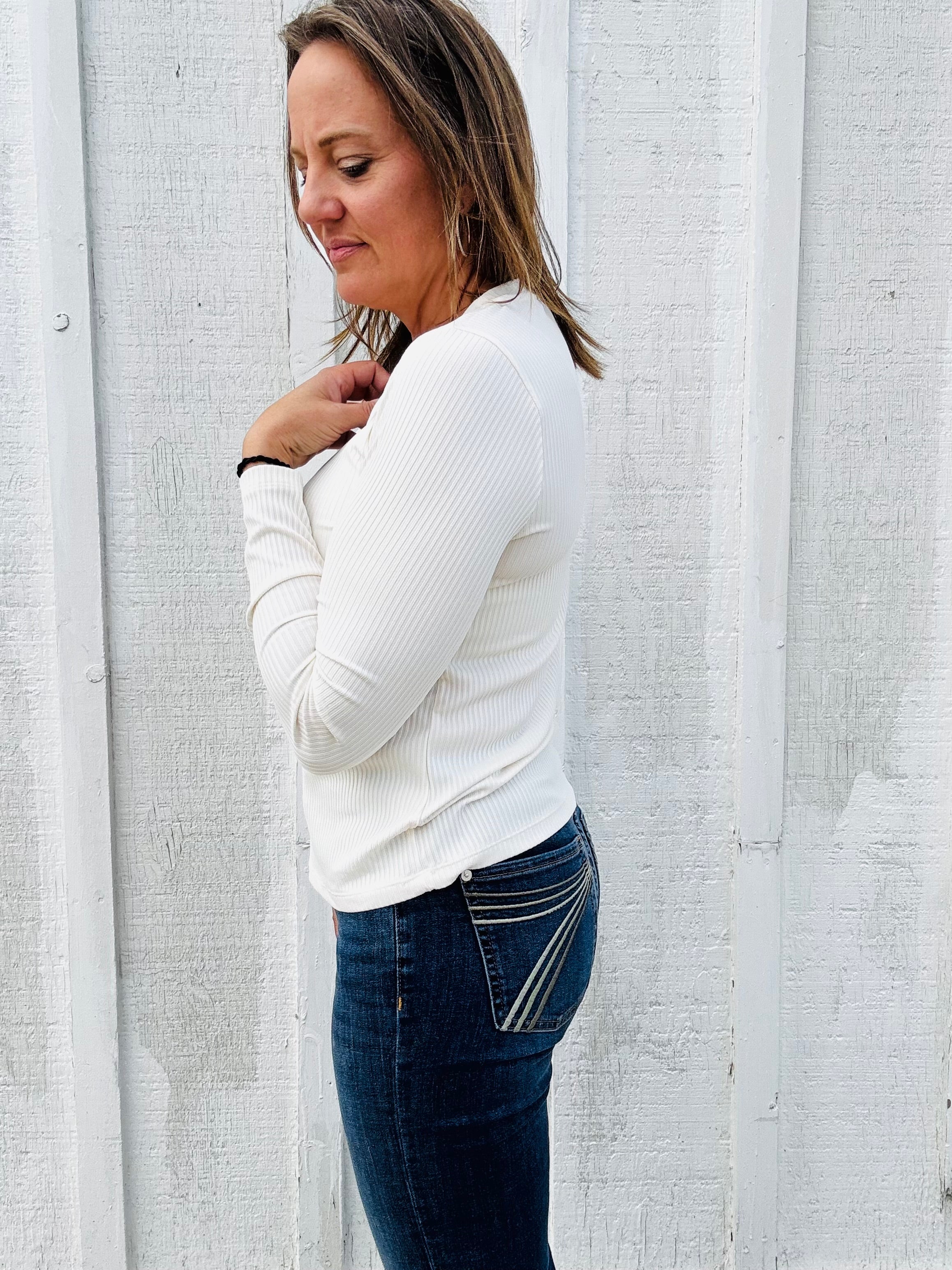 DYLAN Silky Rib Modern Tee