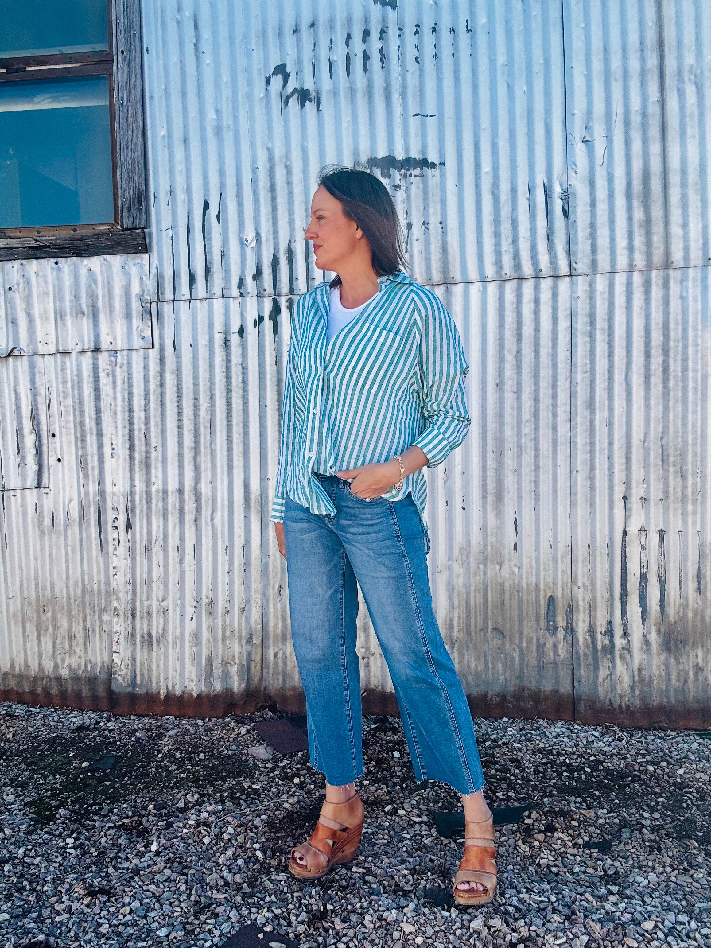 MICA MR Blue Chill Straight Crop