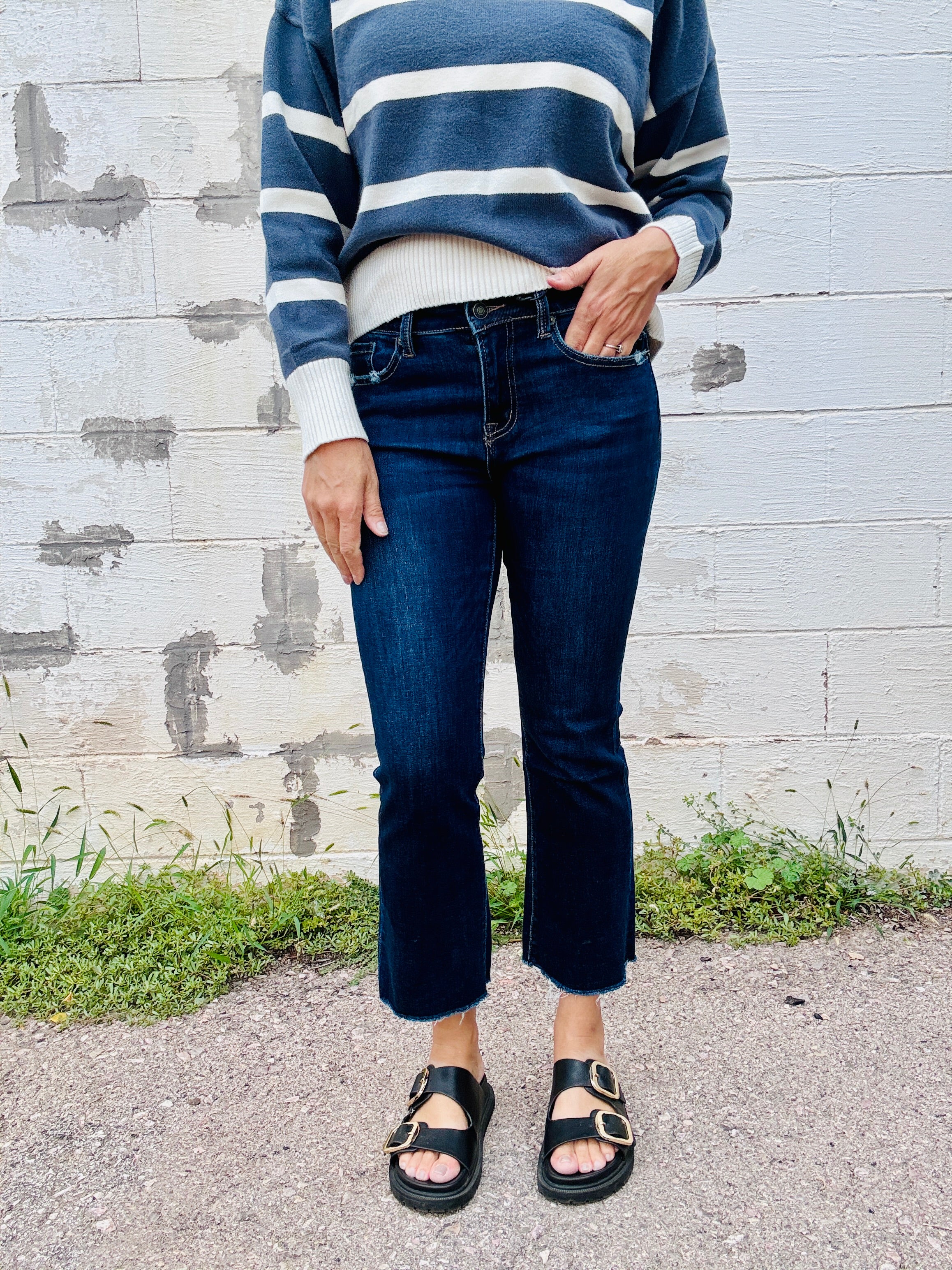 MICA MR Bootcut Cropped