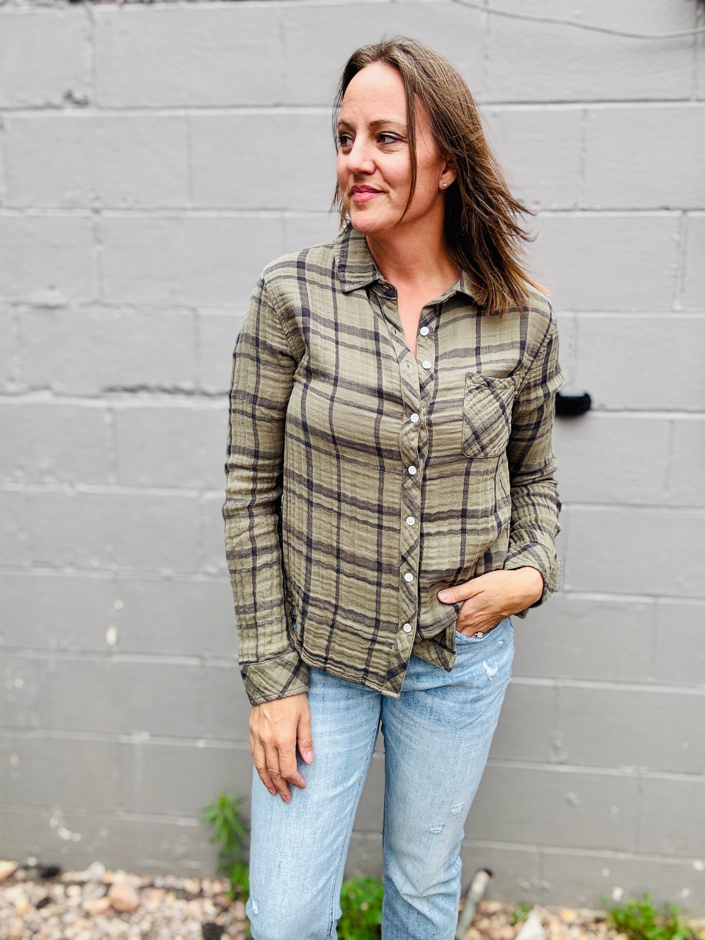 DYLAN Taylor Plaid Button-Up