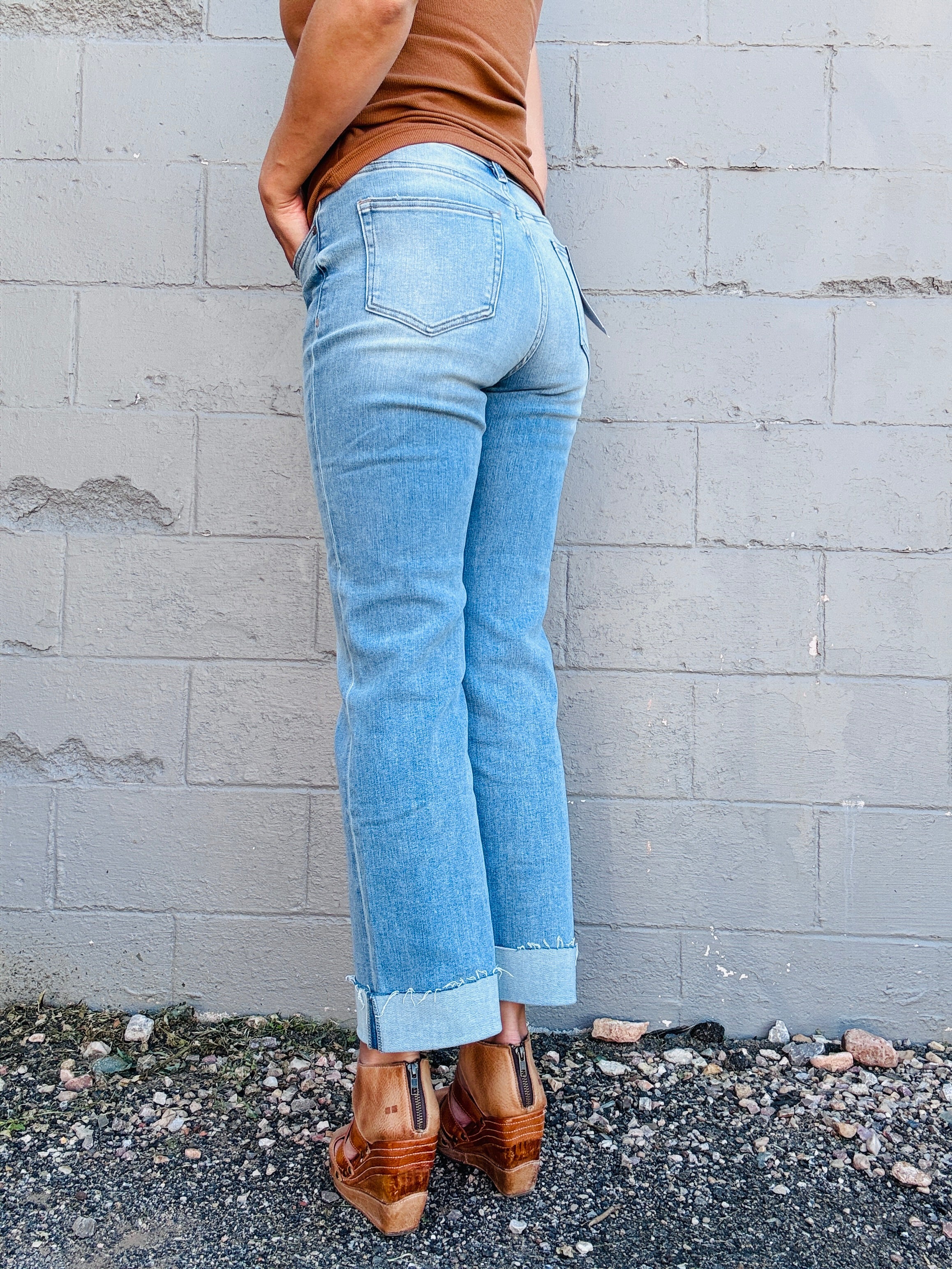 MICA HR Straight Frayed Cuff