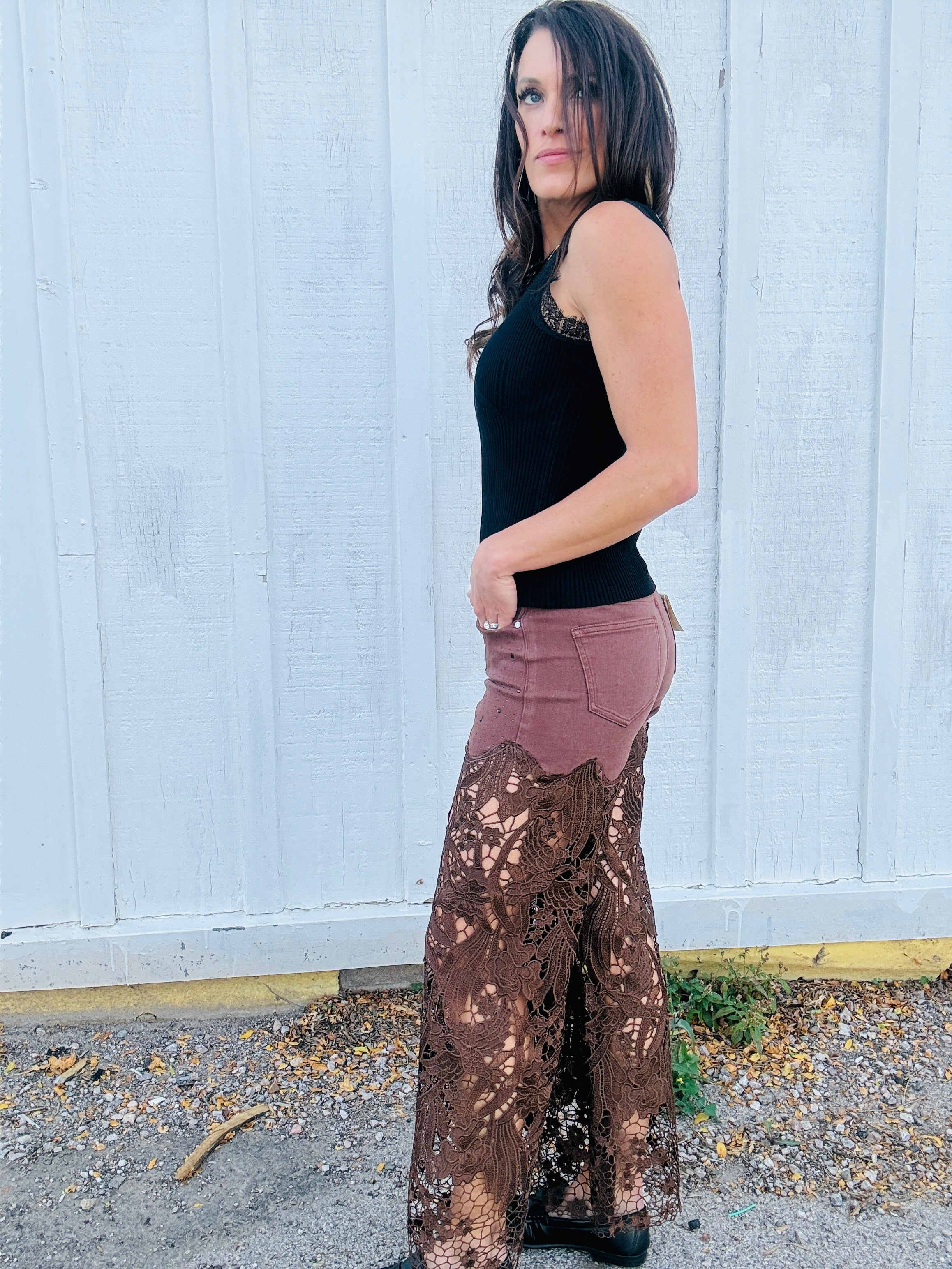 Cutout HR WL Chocolate Jeans